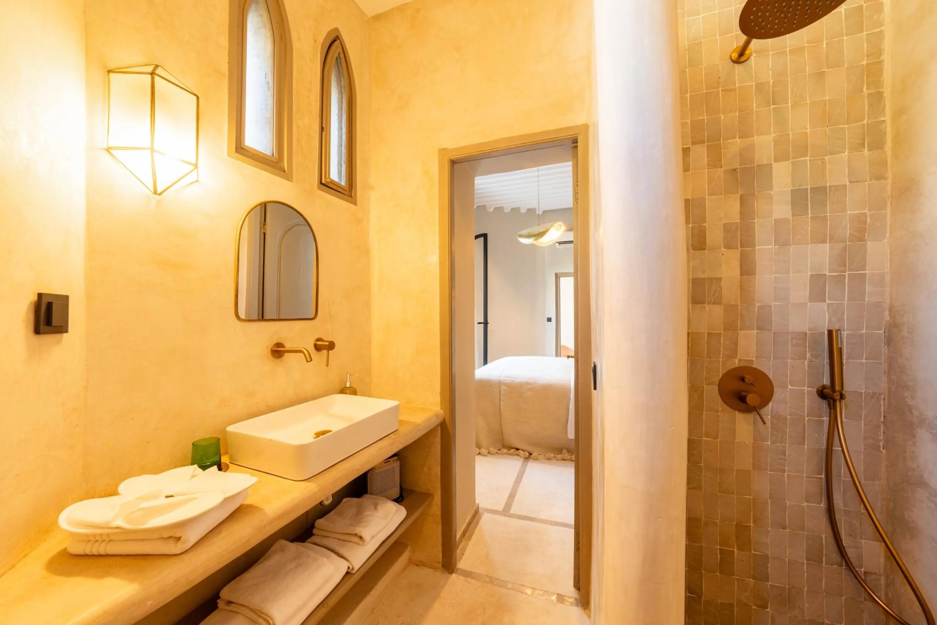 Shower in Riad XO