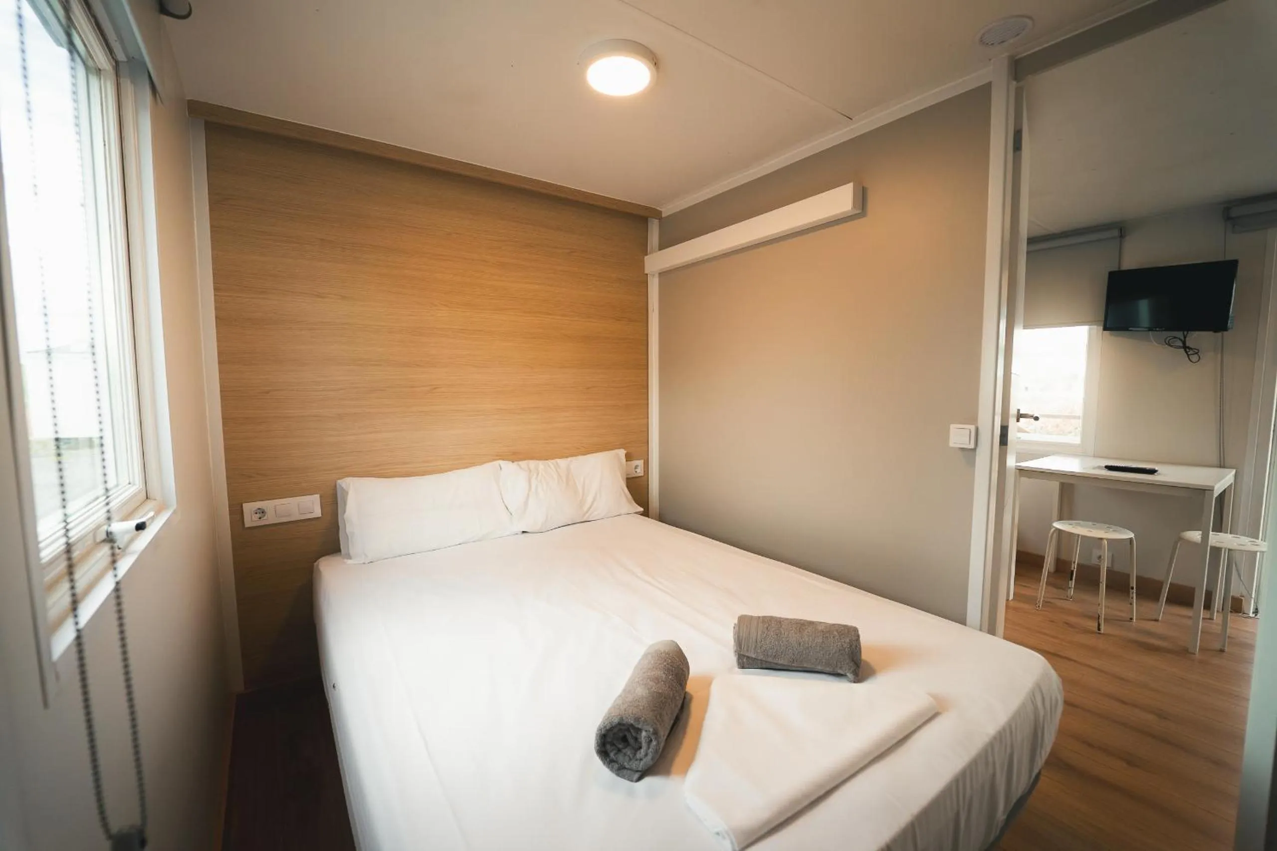 Bedroom, Bed in HolaCamp Chilches