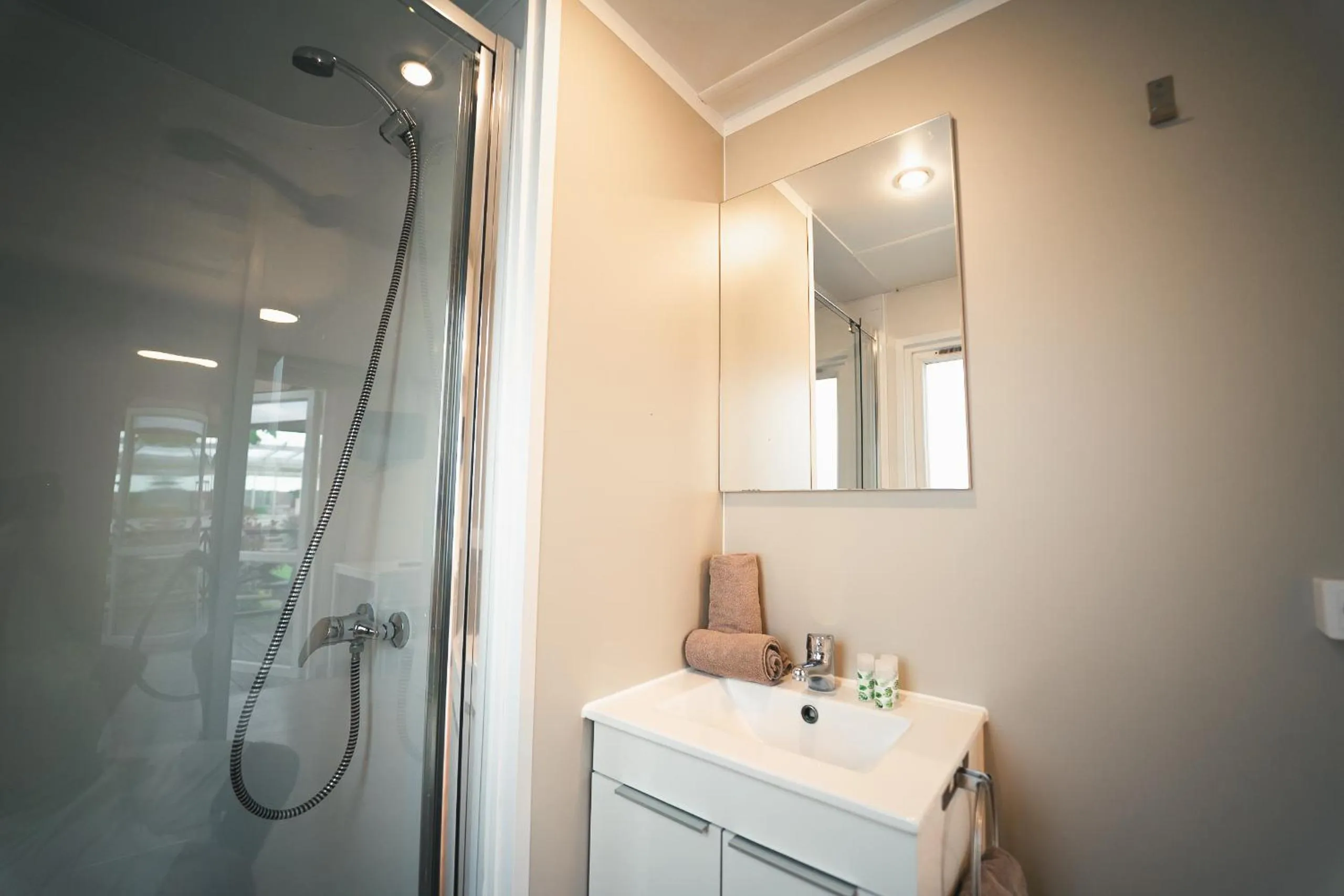 Bathroom in HolaCamp Chilches