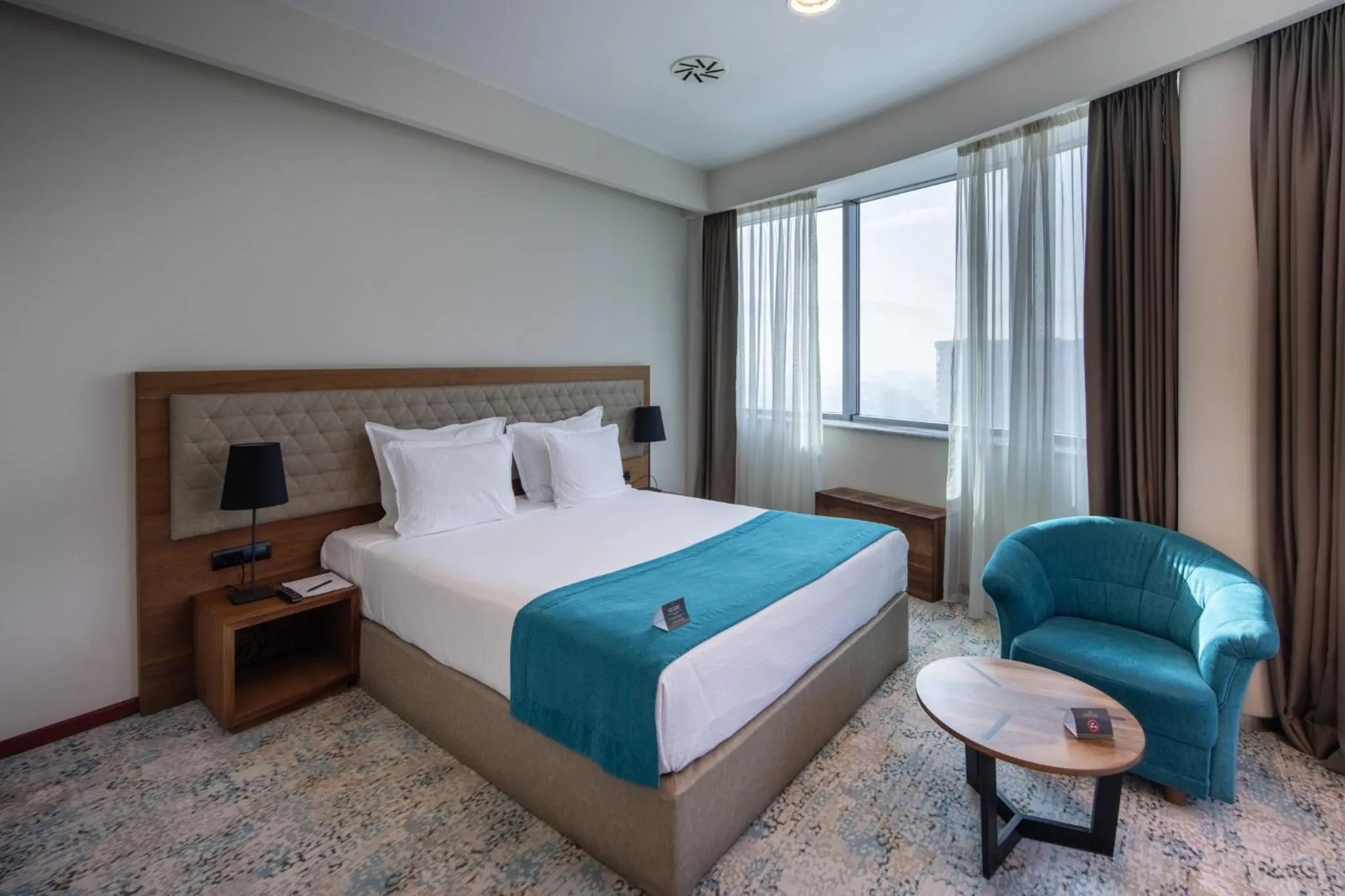 Bedroom, Bed in Radon Plaza