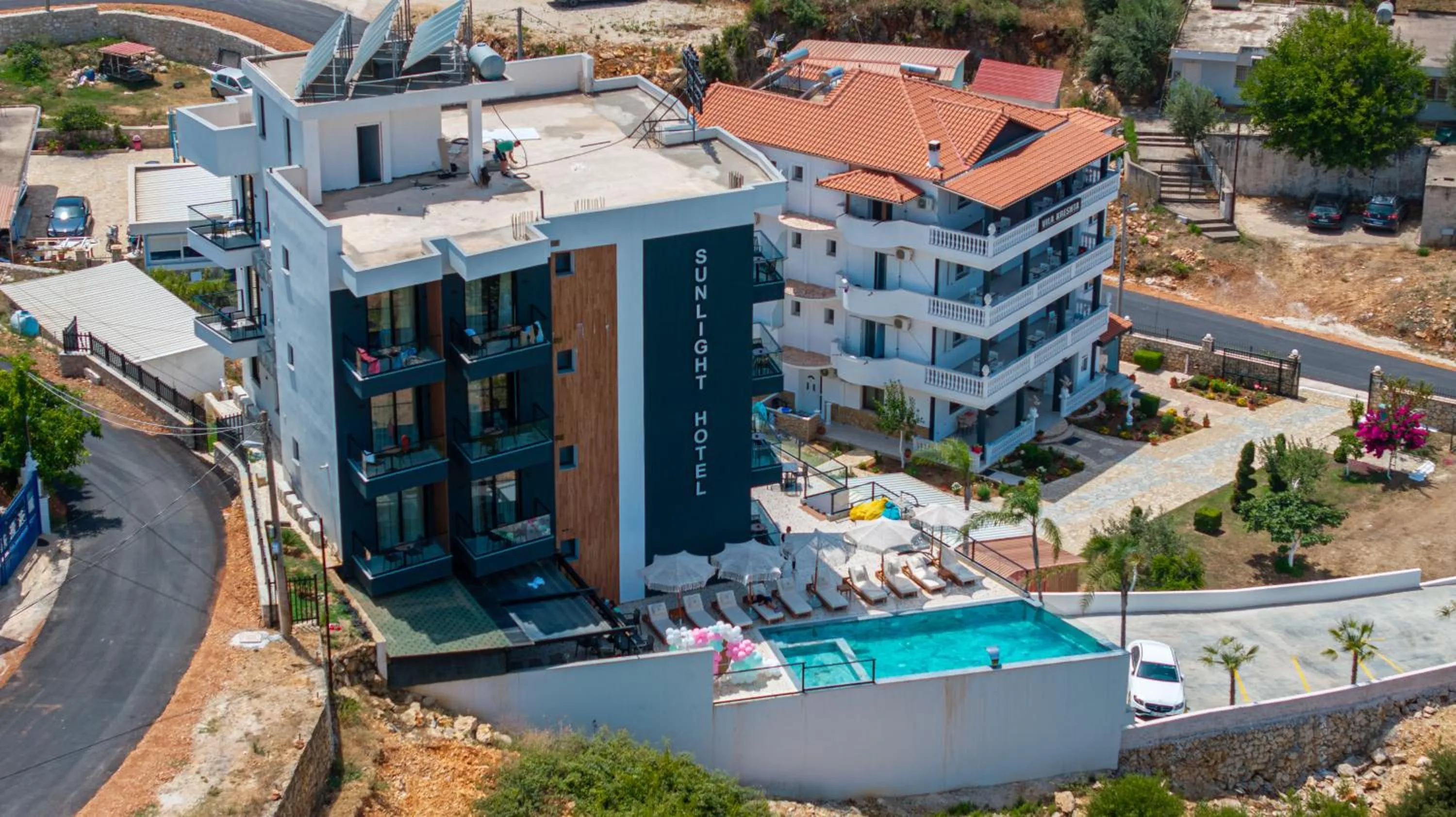 Property building in Sunlight Hotel