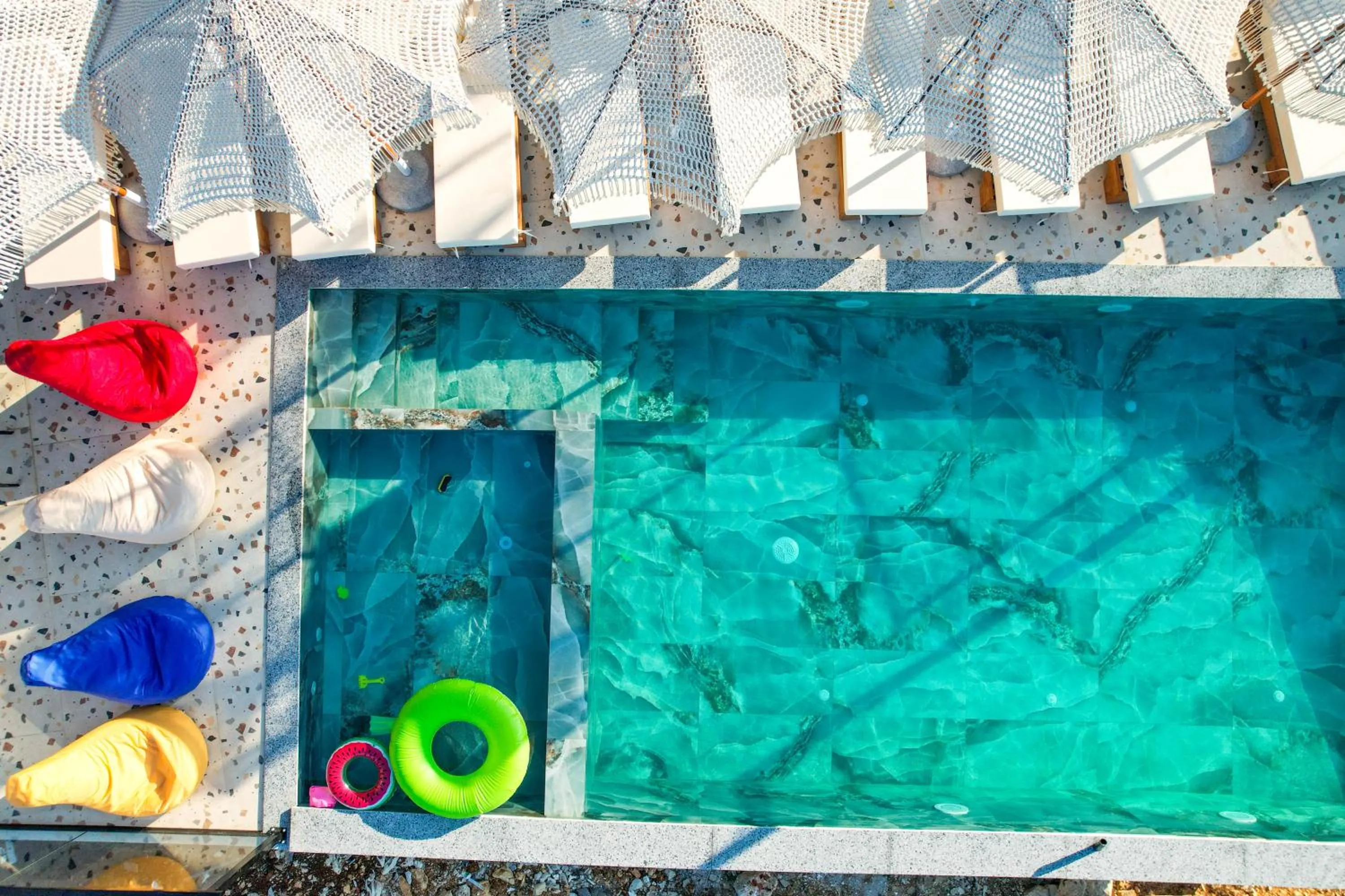 Day in Sunlight Hotel