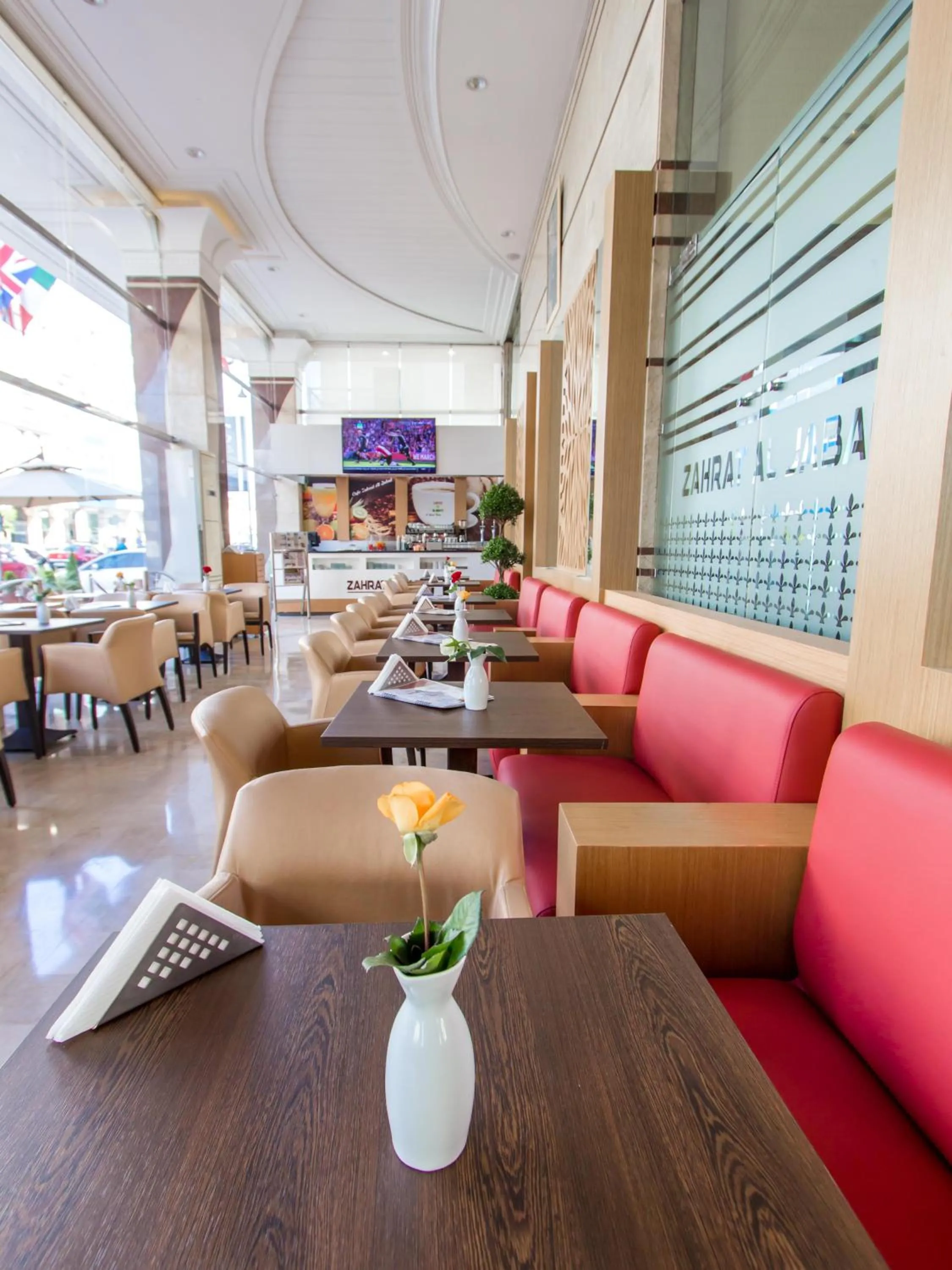 Restaurant/places to eat in Zahrat Al Jabal