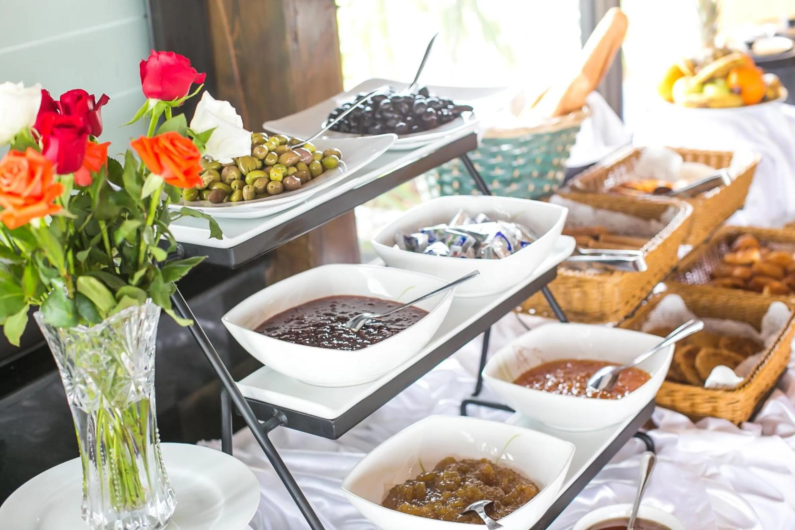 Buffet breakfast in Zahrat Al Jabal