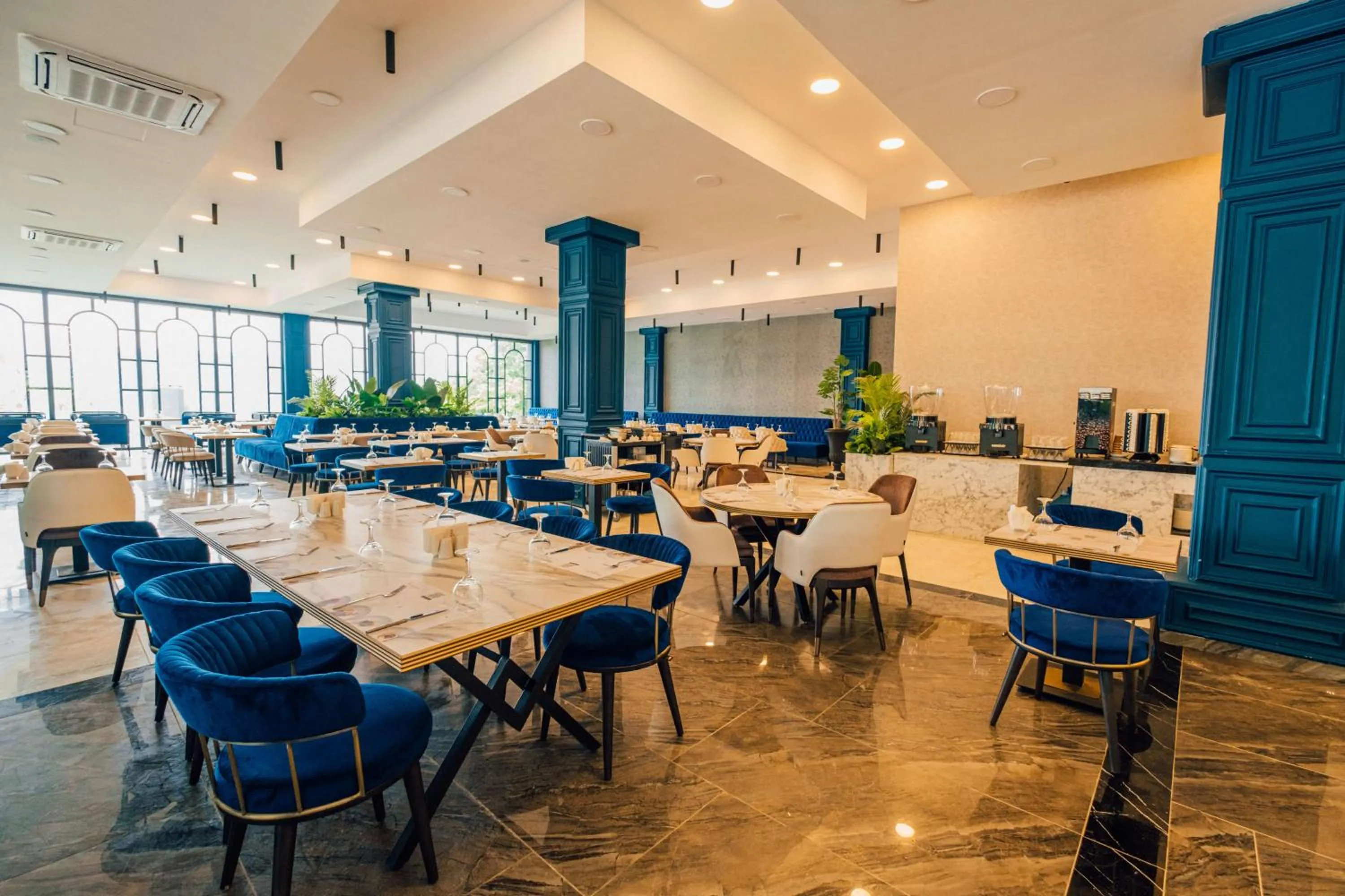Restaurant/places to eat in Ramada Resort By Wyndham Sapanca Thermal
