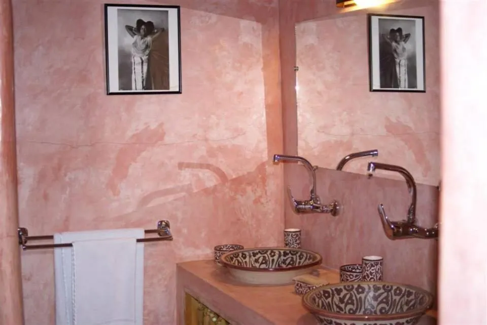 Bathroom in Riad Attarine