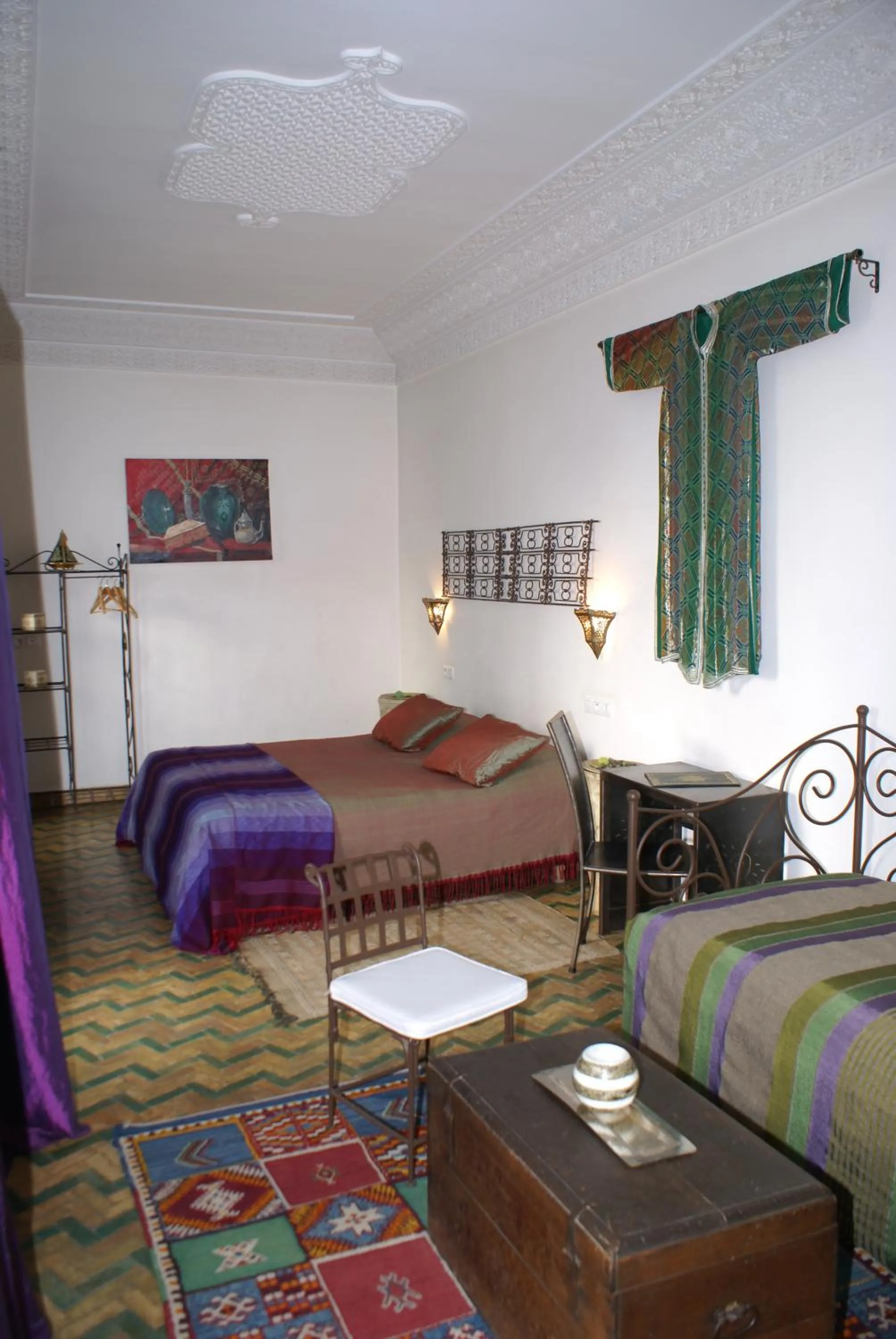 Photo of the whole room, Bed in Riad Attarine