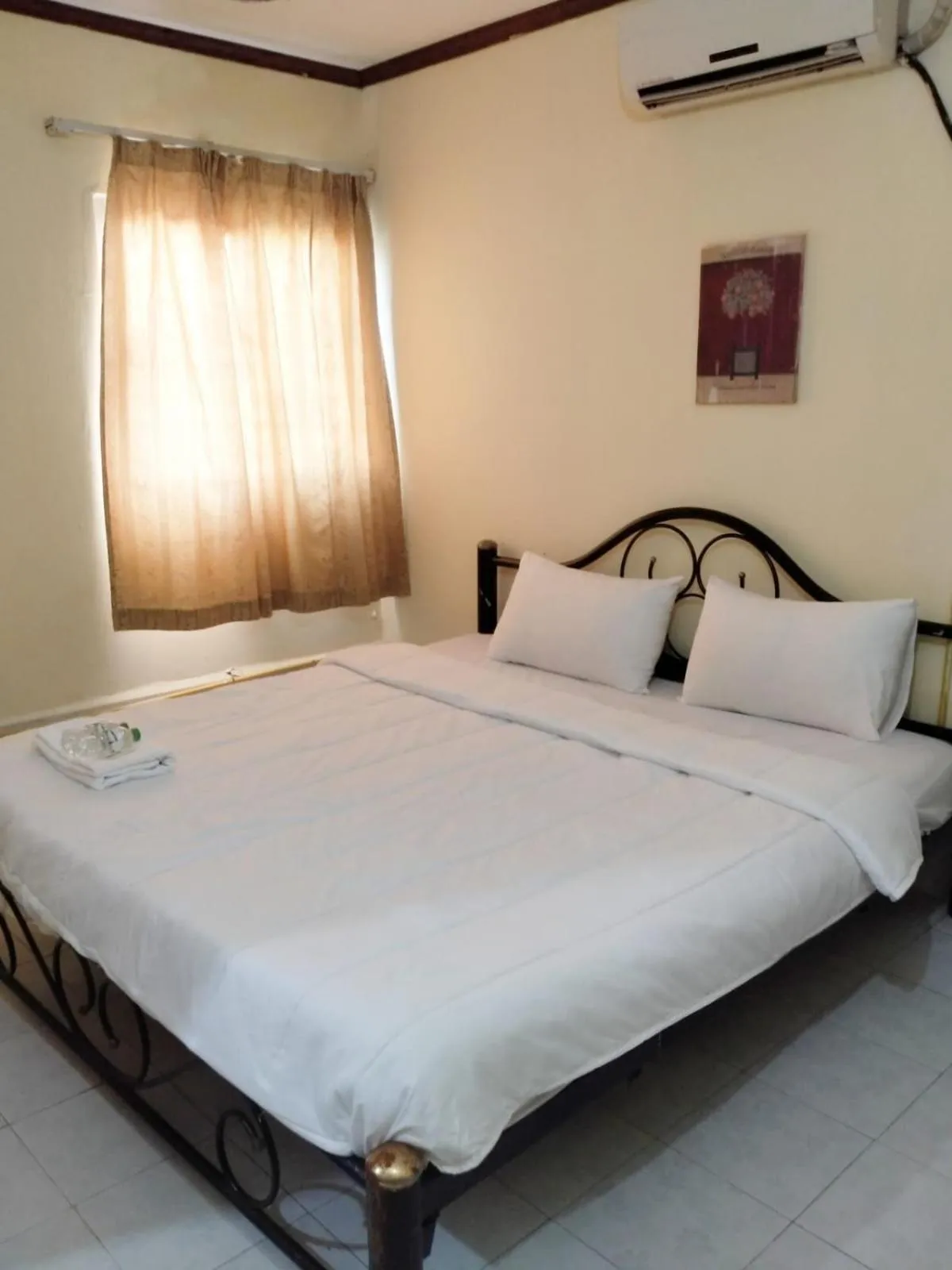 Bed in Rainbow Hotel Vientiane