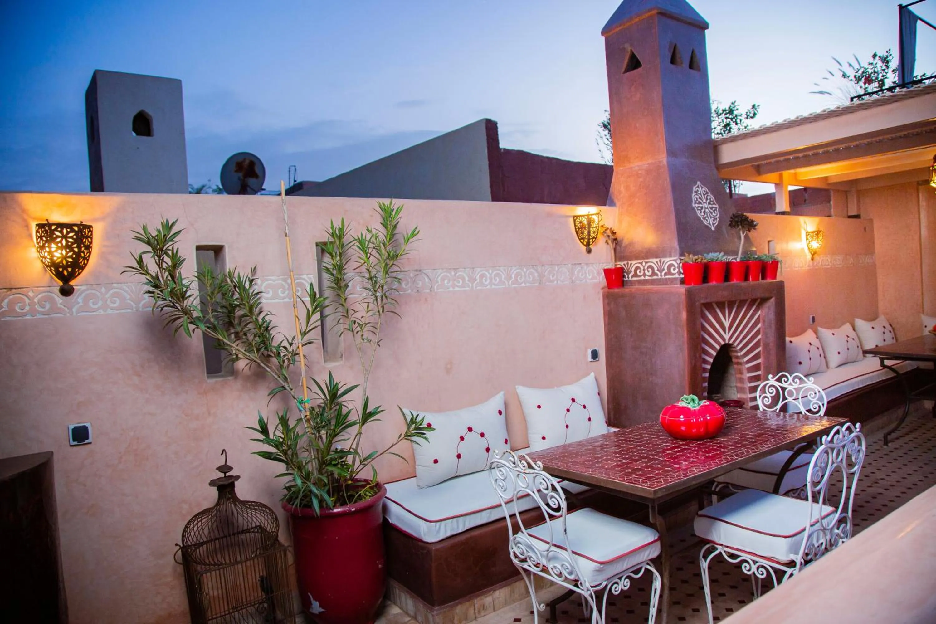 Riad Ta'achchaqa
