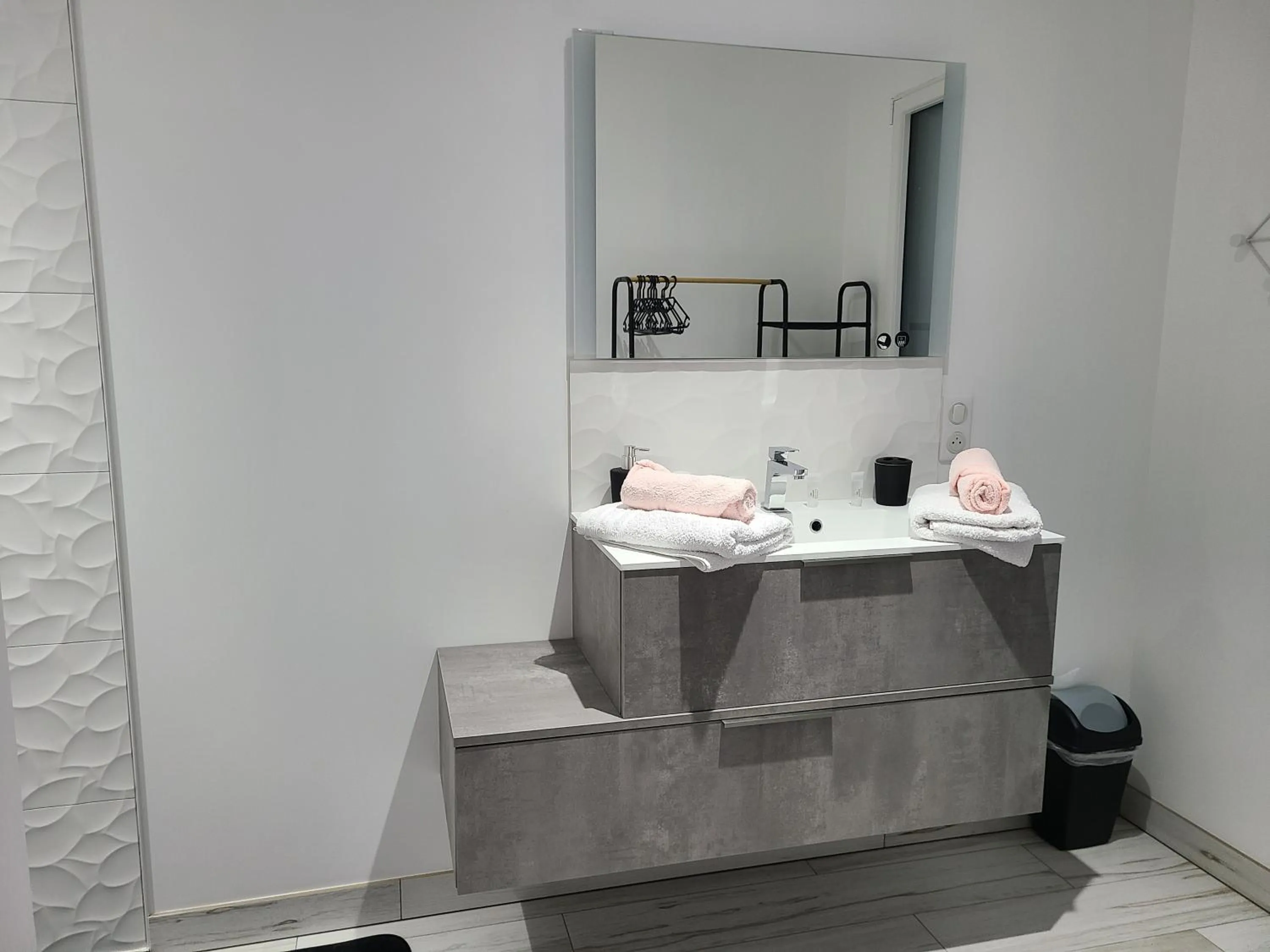 Bathroom in L'escale Romanesque