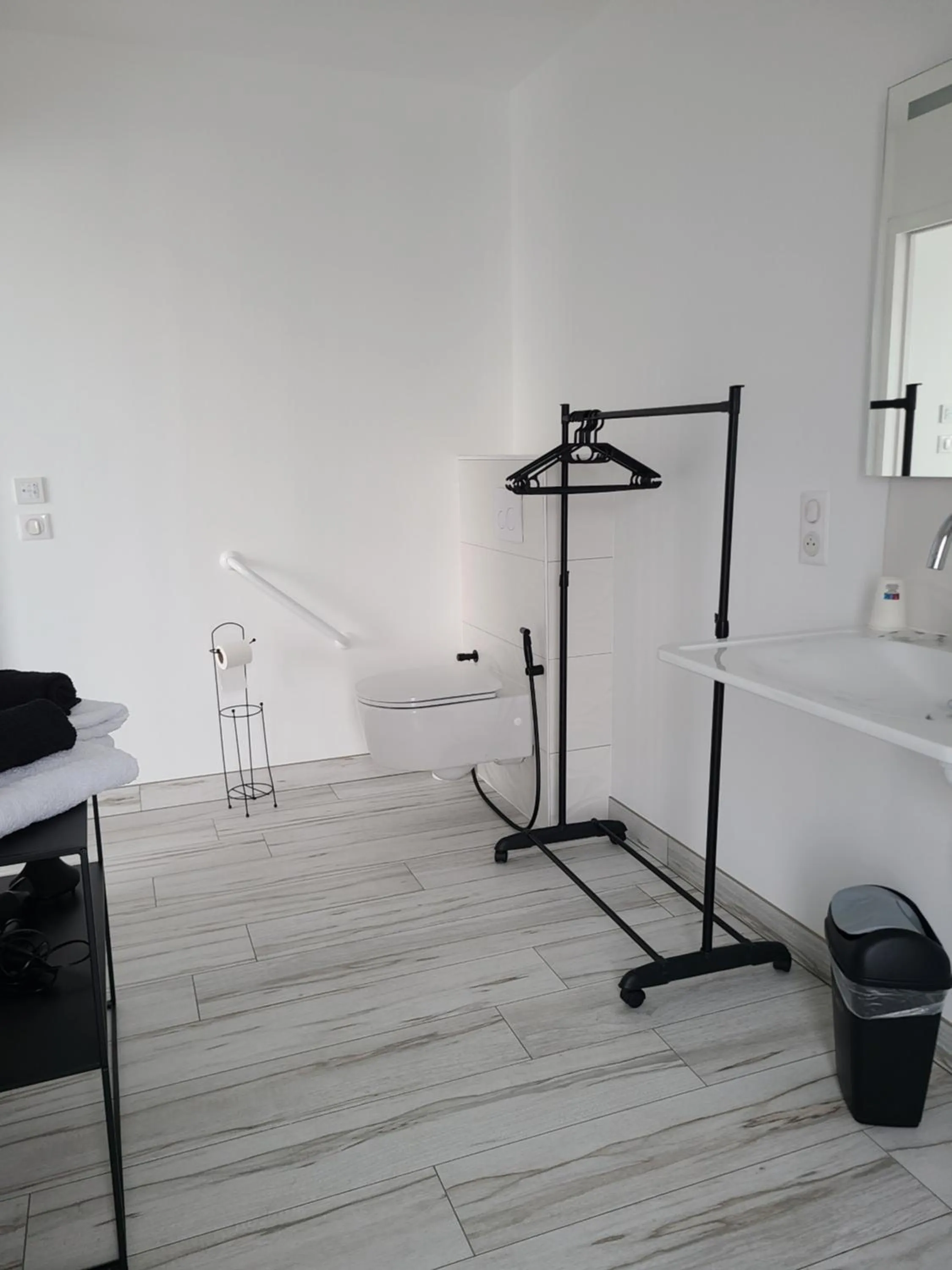 Bathroom in L'escale Romanesque