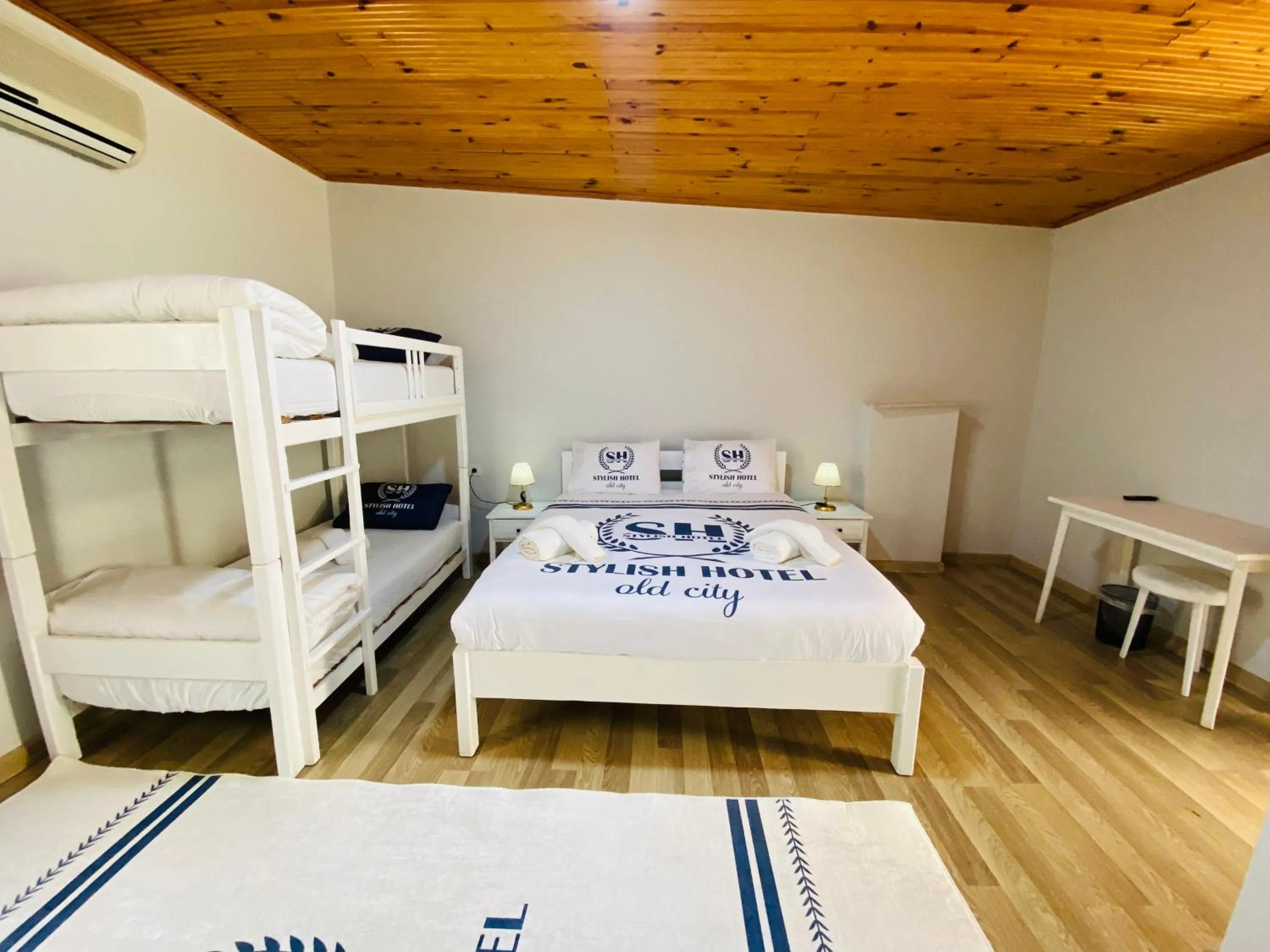 Bed in Stylish Hotel Old City