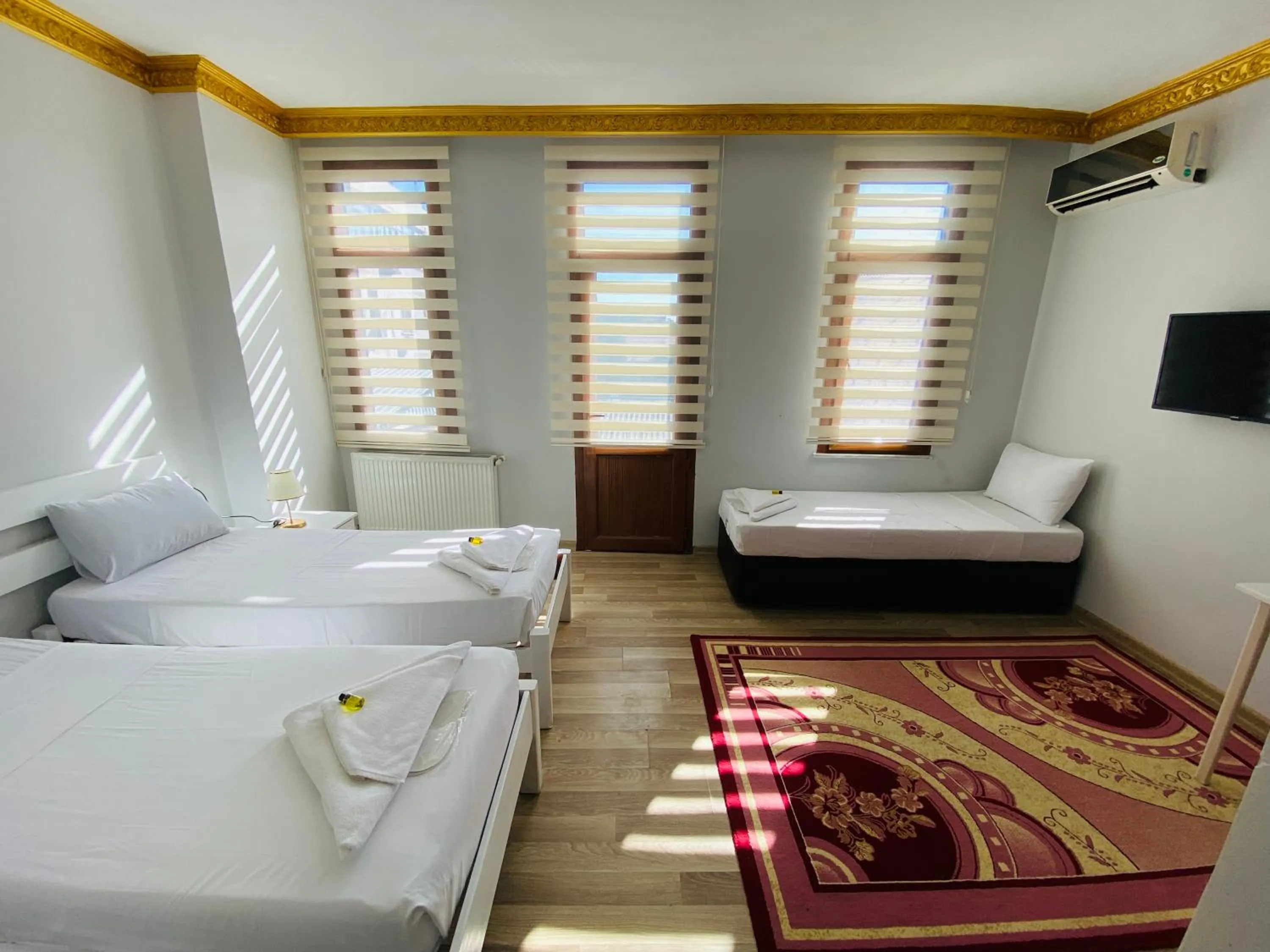 Bed in Stylish Hotel Old City