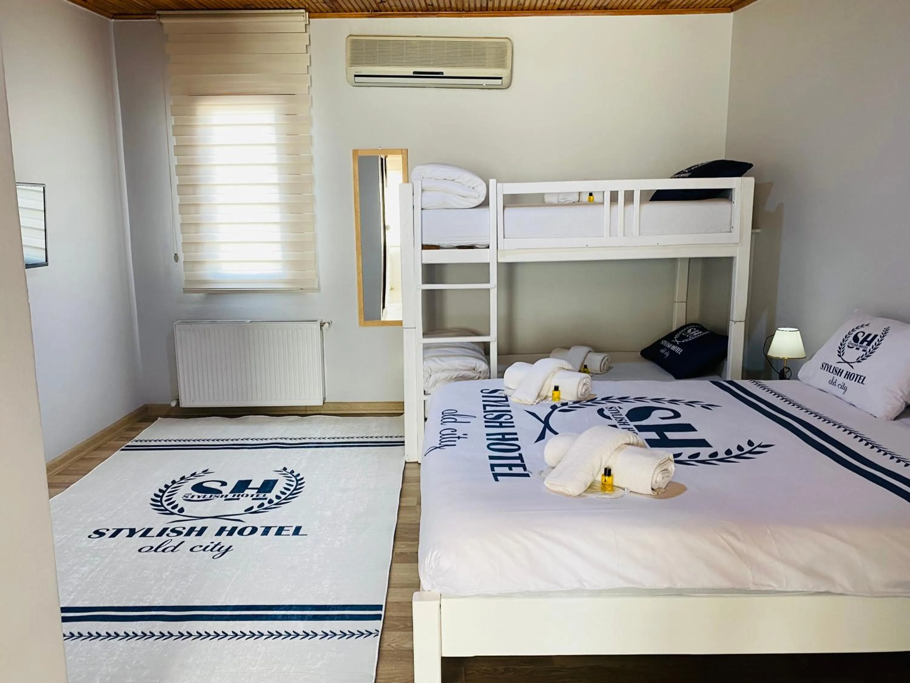 Bed in Stylish Hotel Old City