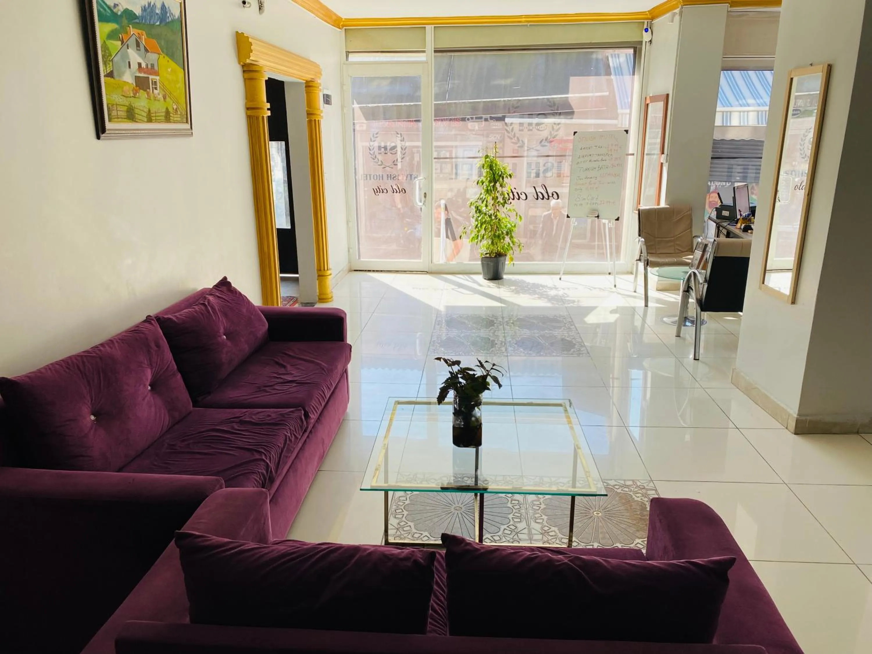 Living room in Stylish Hotel Old City