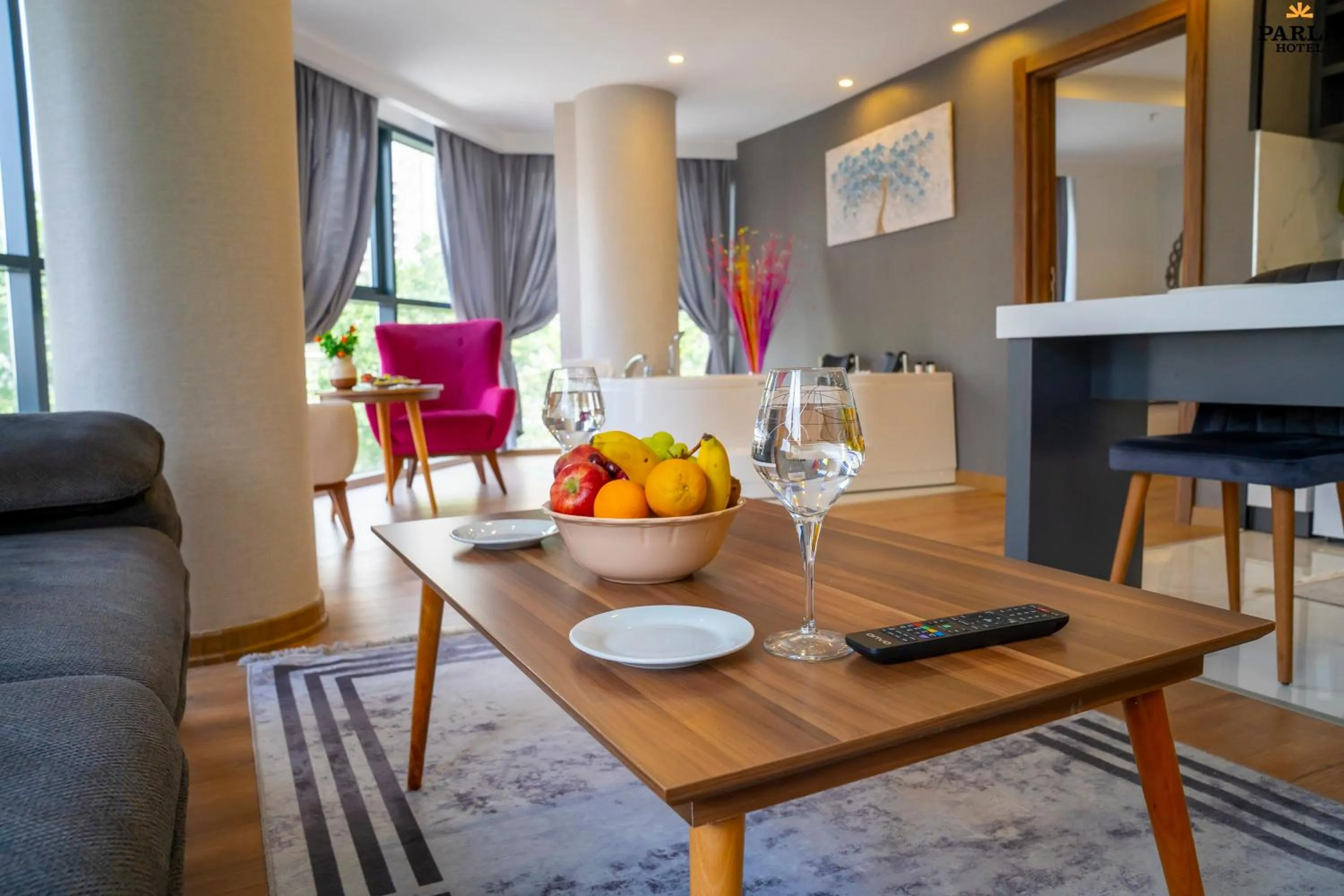 Living room in Parla Suite Hotel
