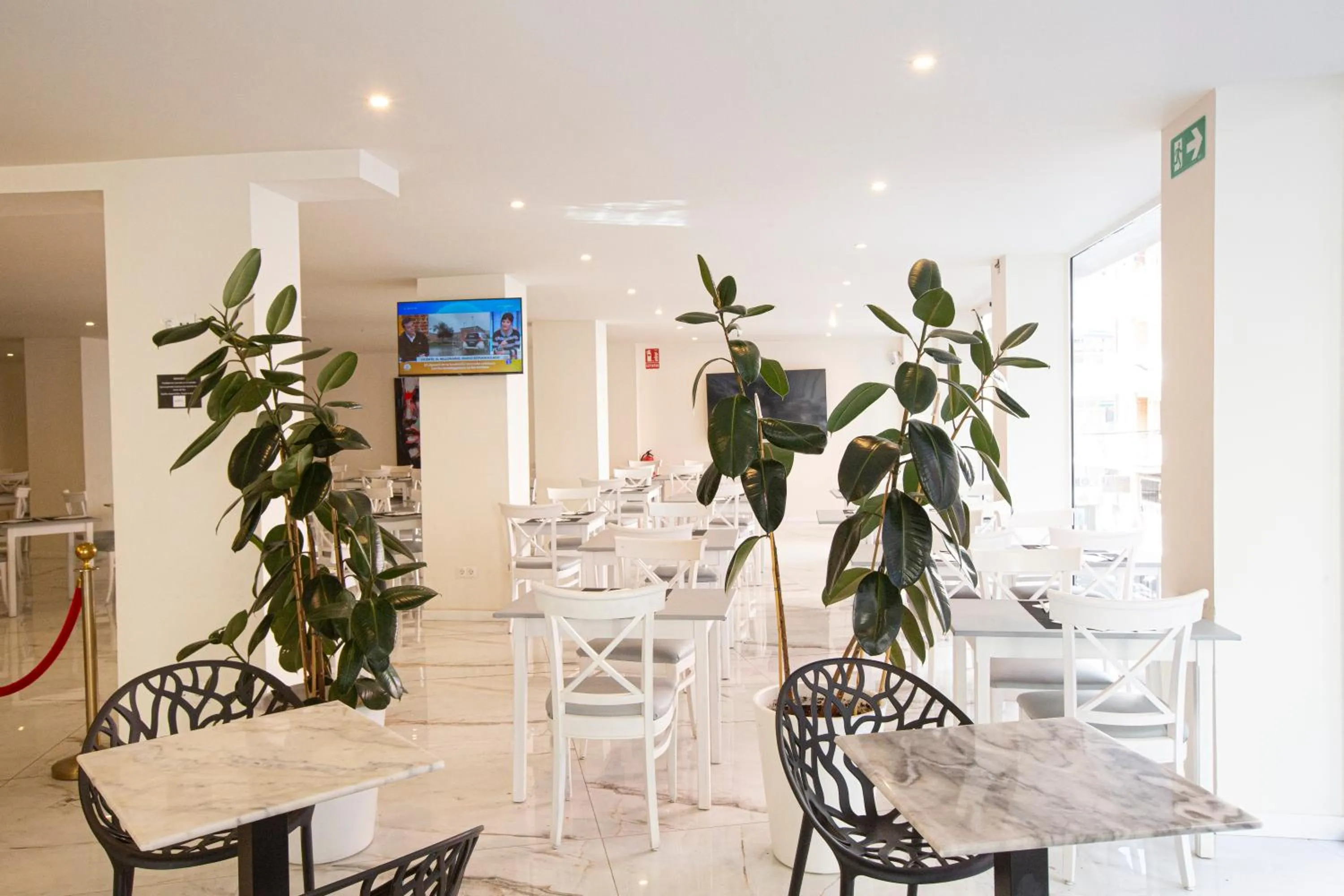 Restaurant/places to eat in FLEMING PLAYA PONIENTE