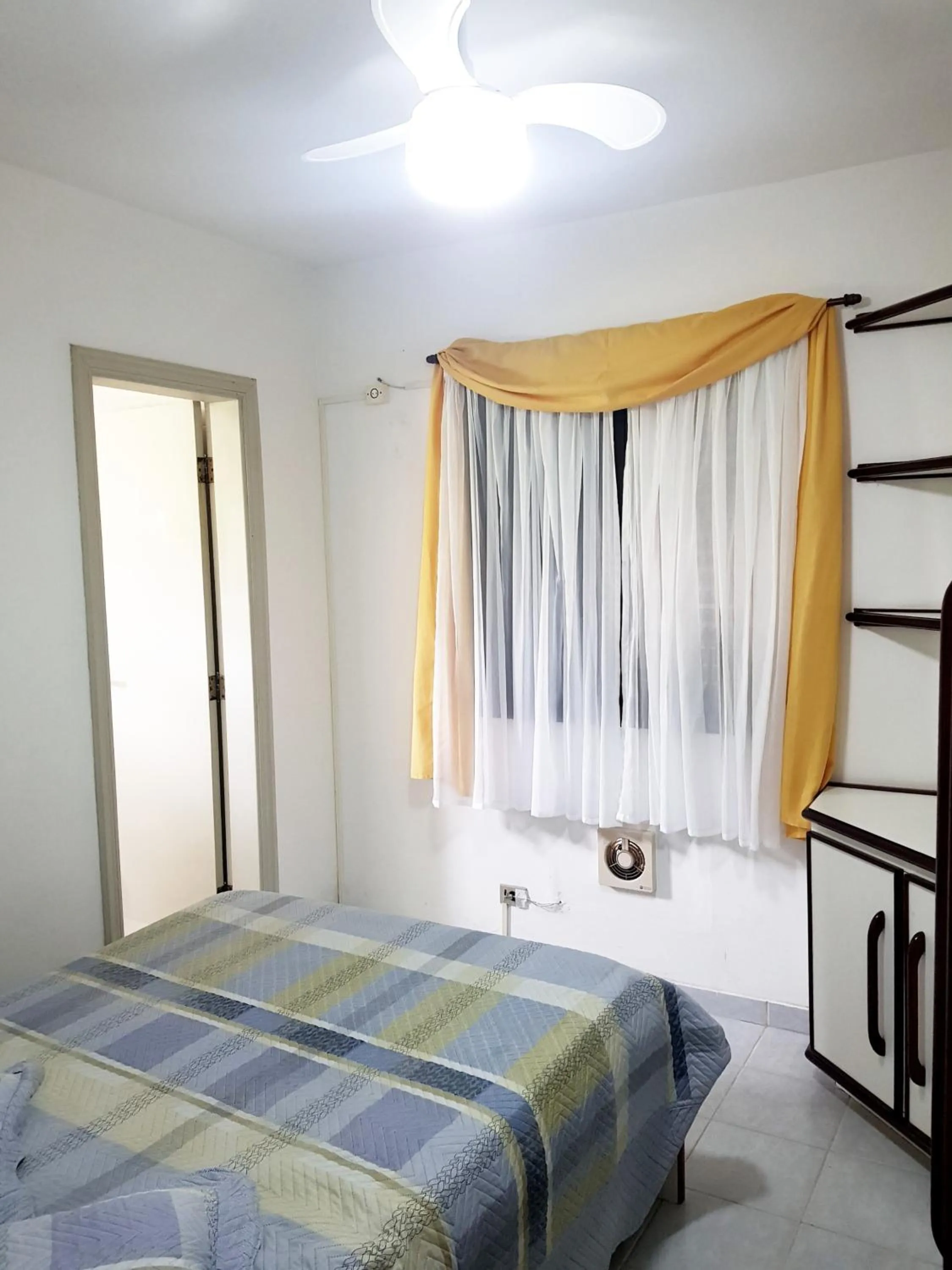 Bed in Condominio Wembley Tenis