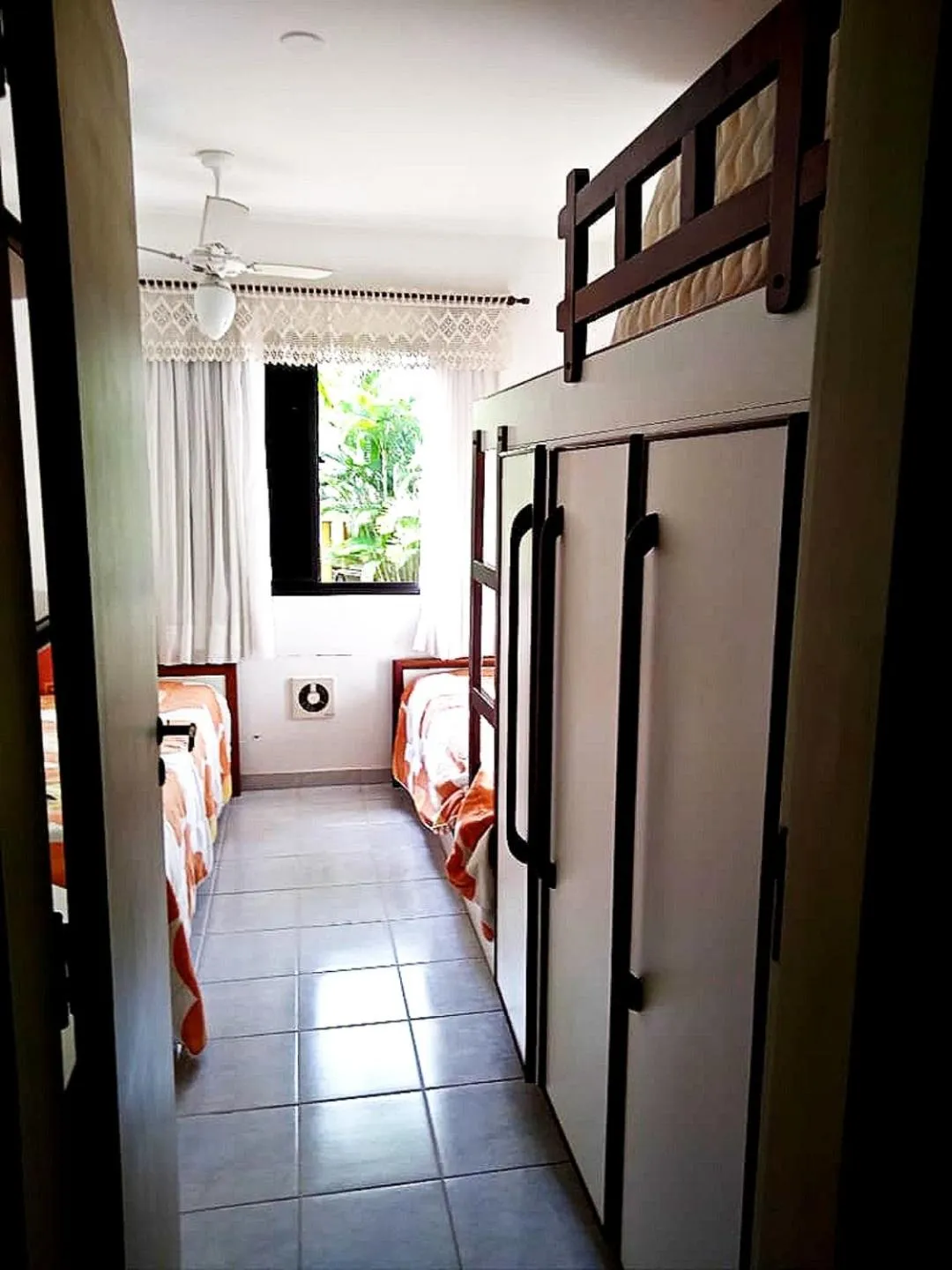 Bed in Condominio Wembley Tenis