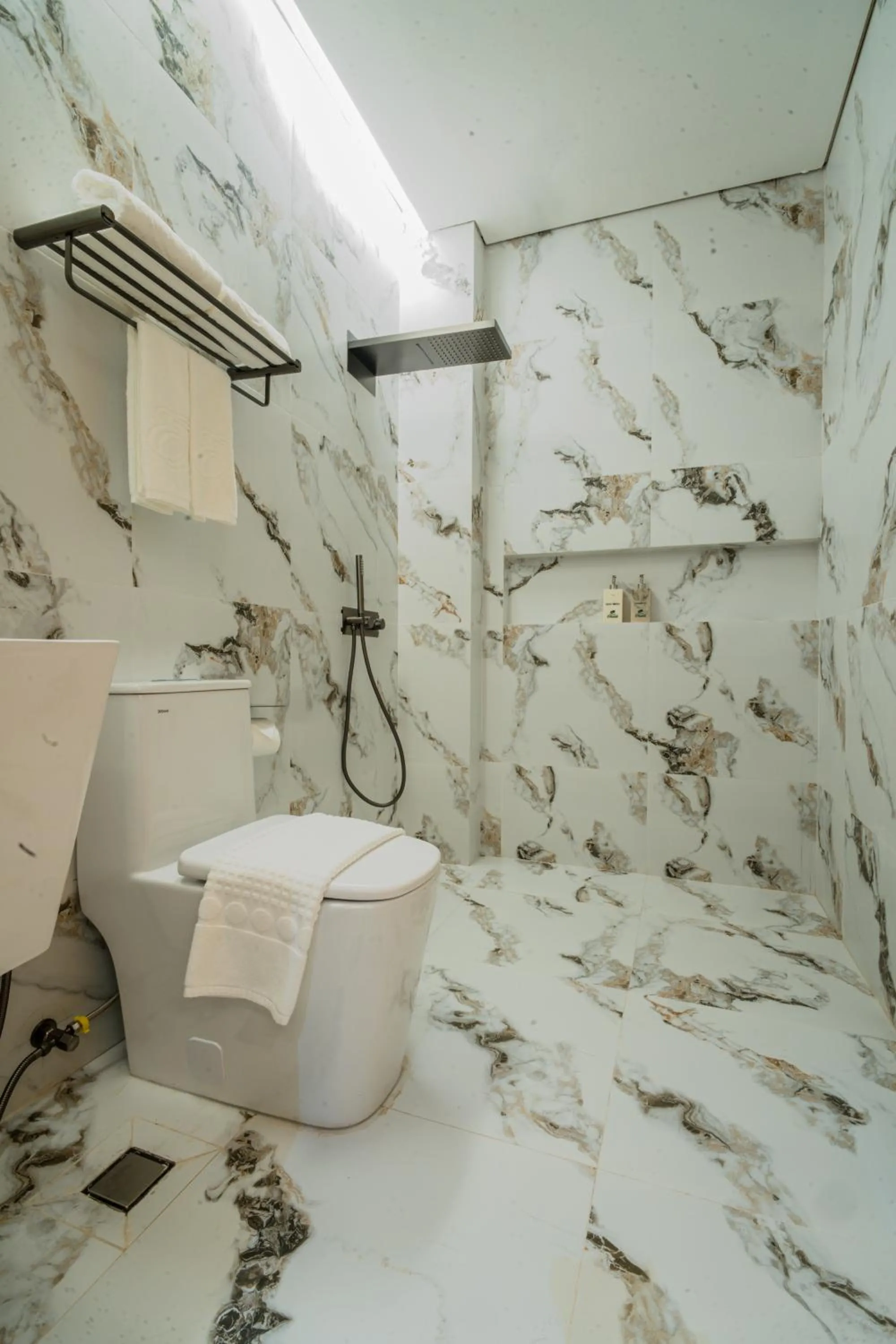 The Hotel Elizabeth Resort and Villas - Long Beach San Vicente Palawan