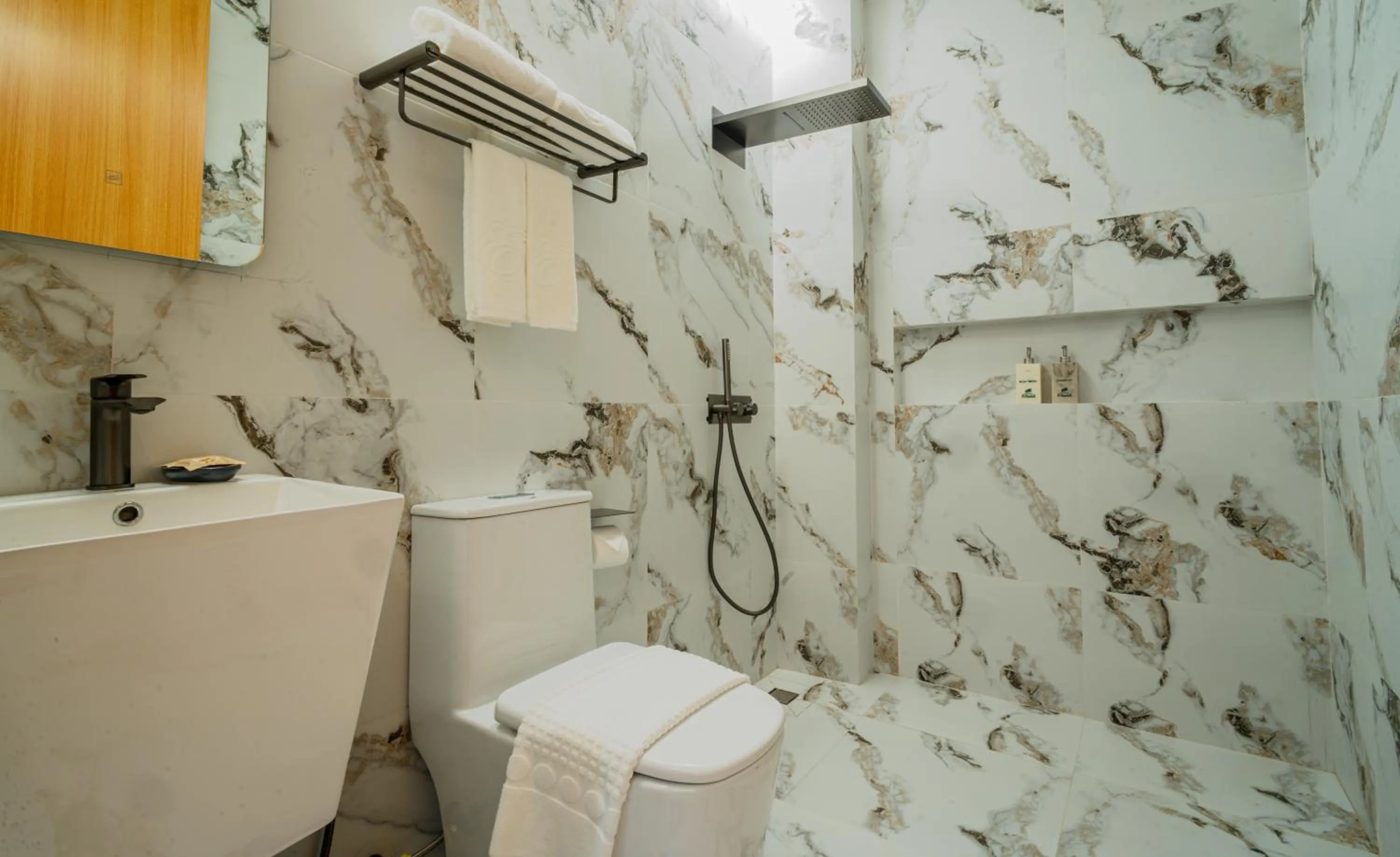 The Hotel Elizabeth Resort and Villas - Long Beach San Vicente Palawan