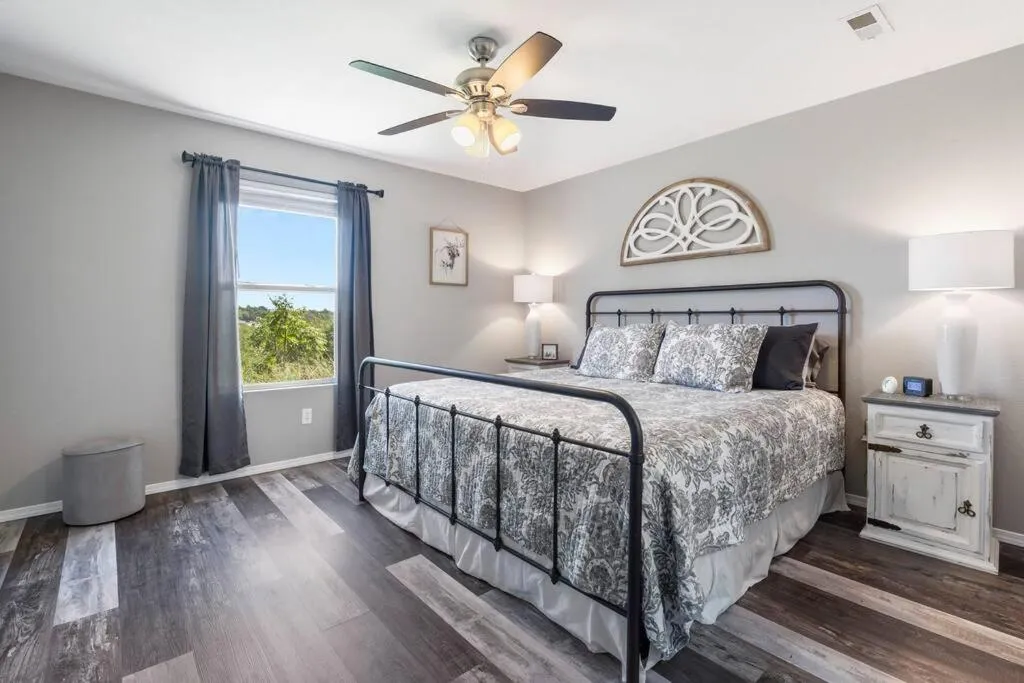 Bed in Spruce Valley