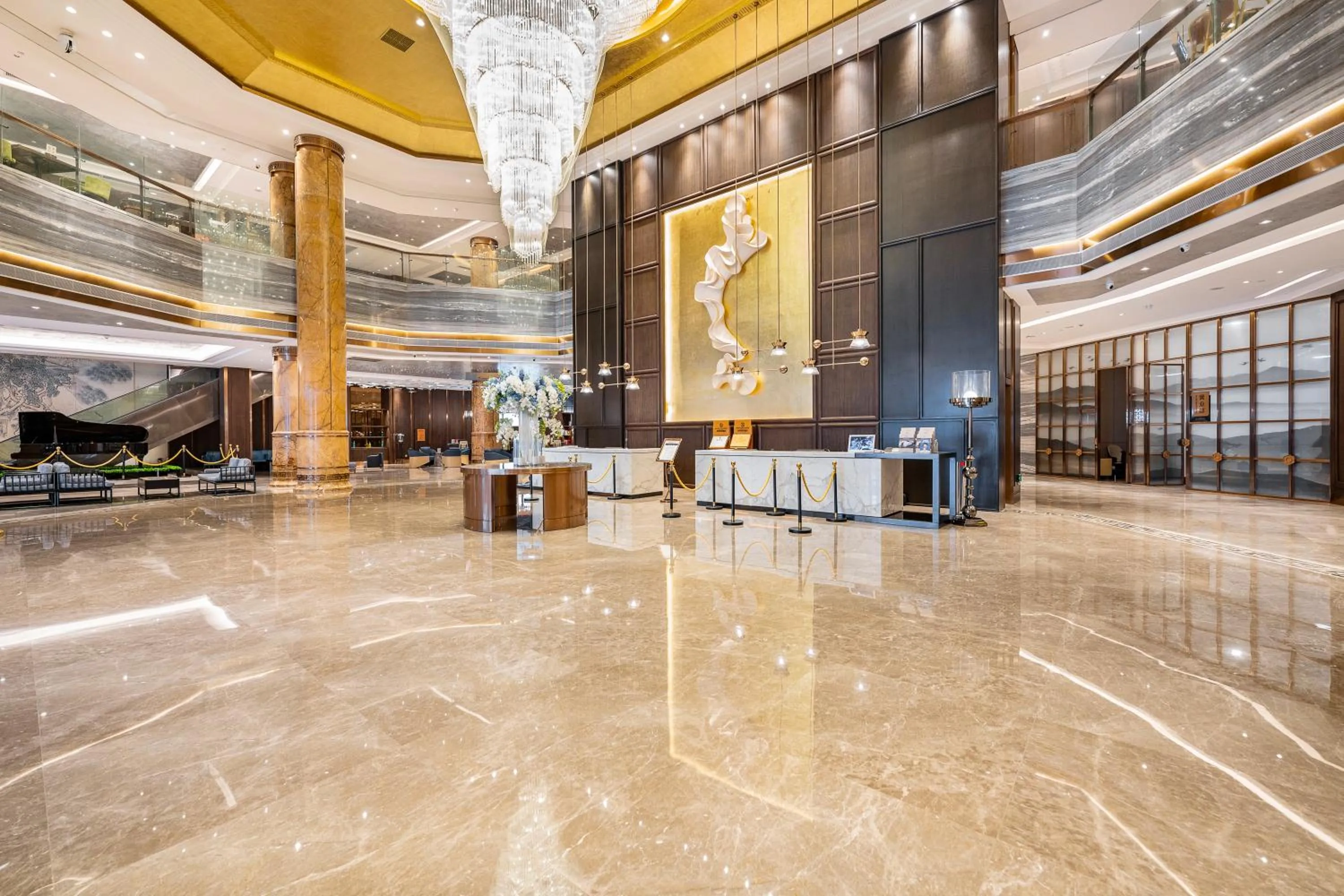 Lobby or reception in Evwa Platinum Hotel