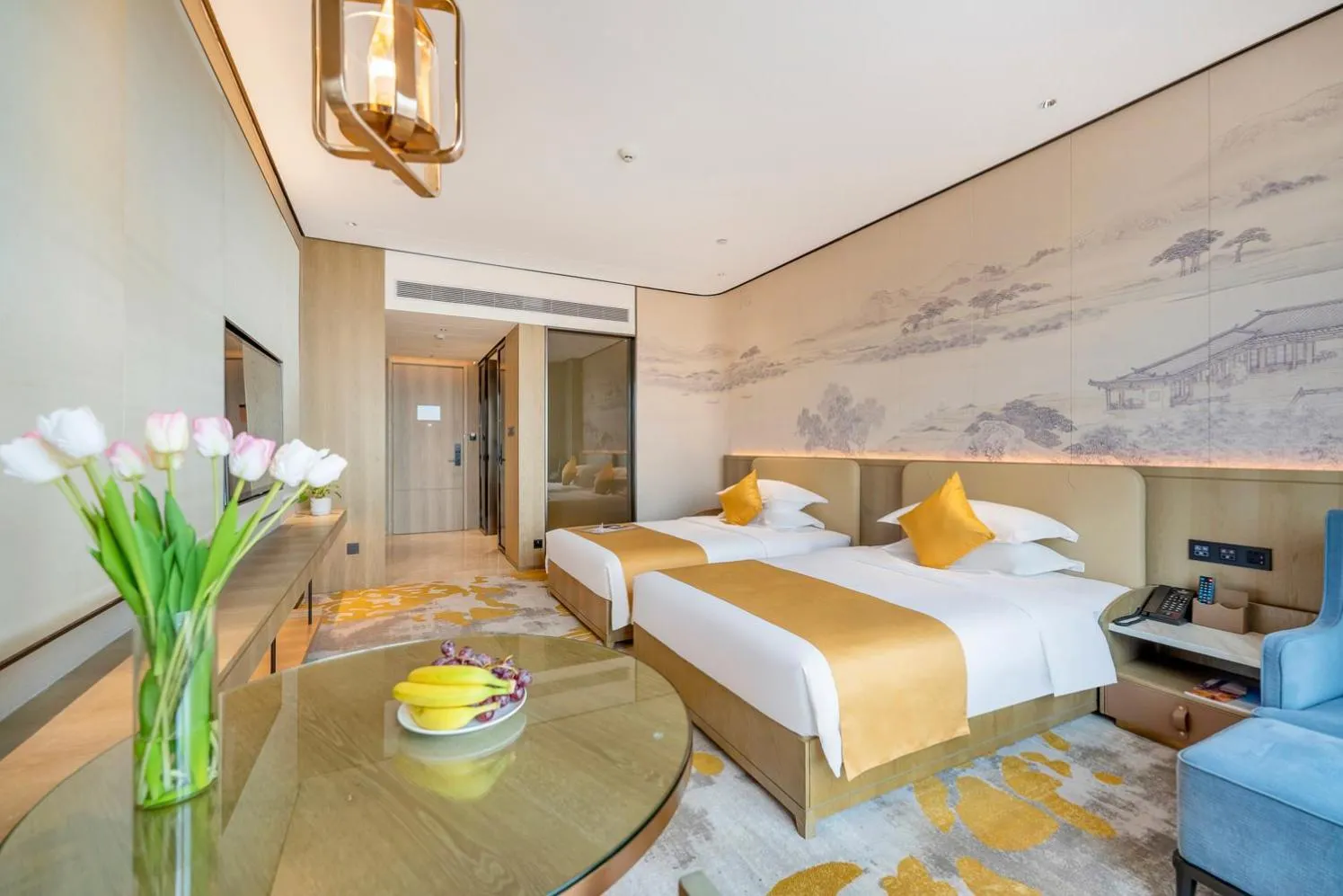 Photo of the whole room, Bed in Evwa Platinum Hotel