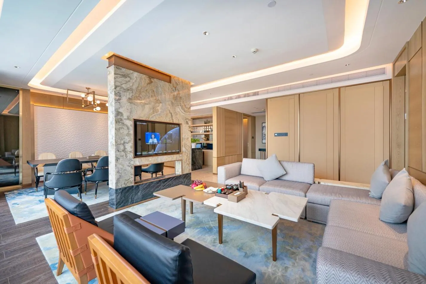 Living room in Evwa Platinum Hotel