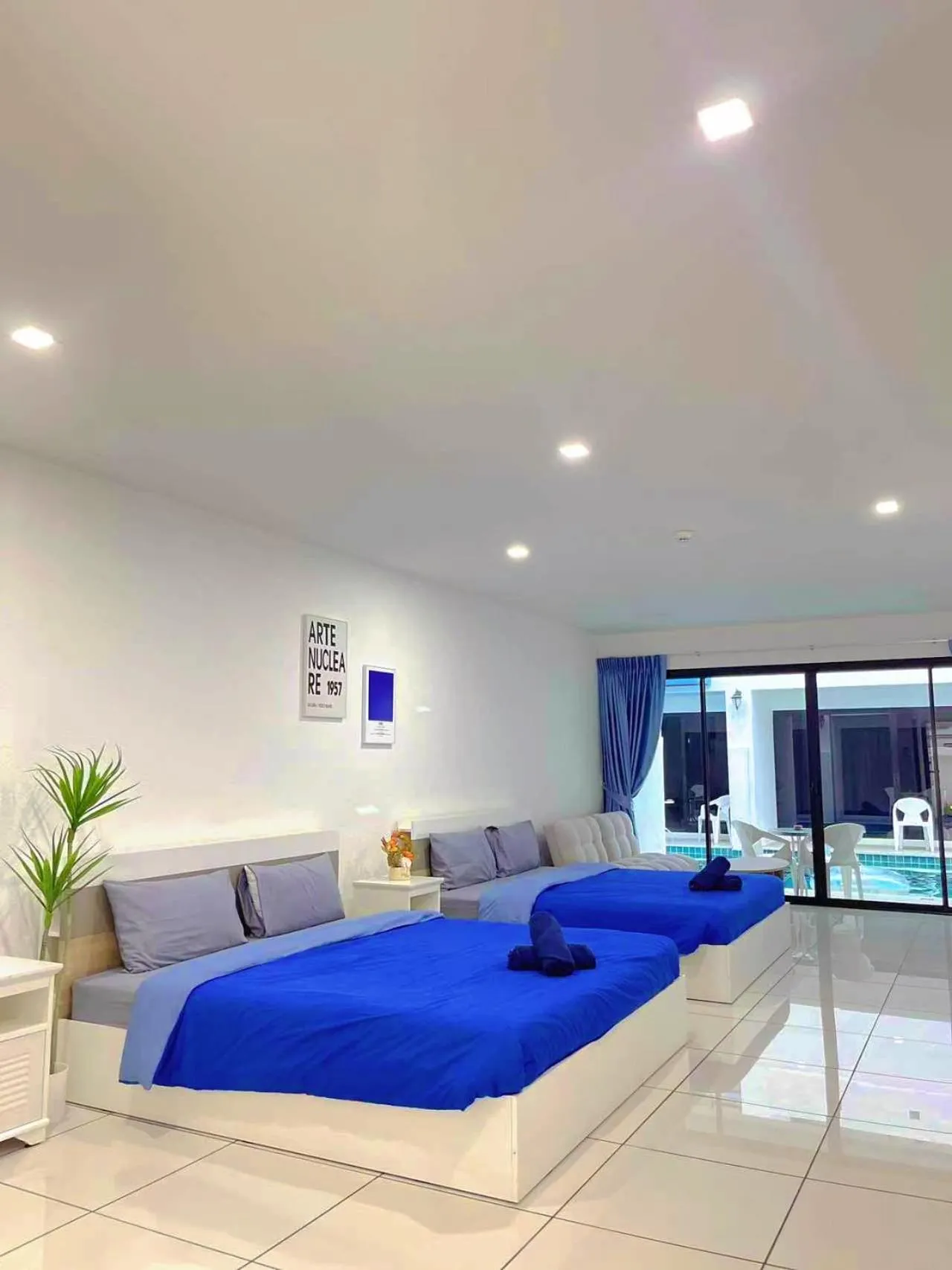 Bed in Mona Lisa pool villa