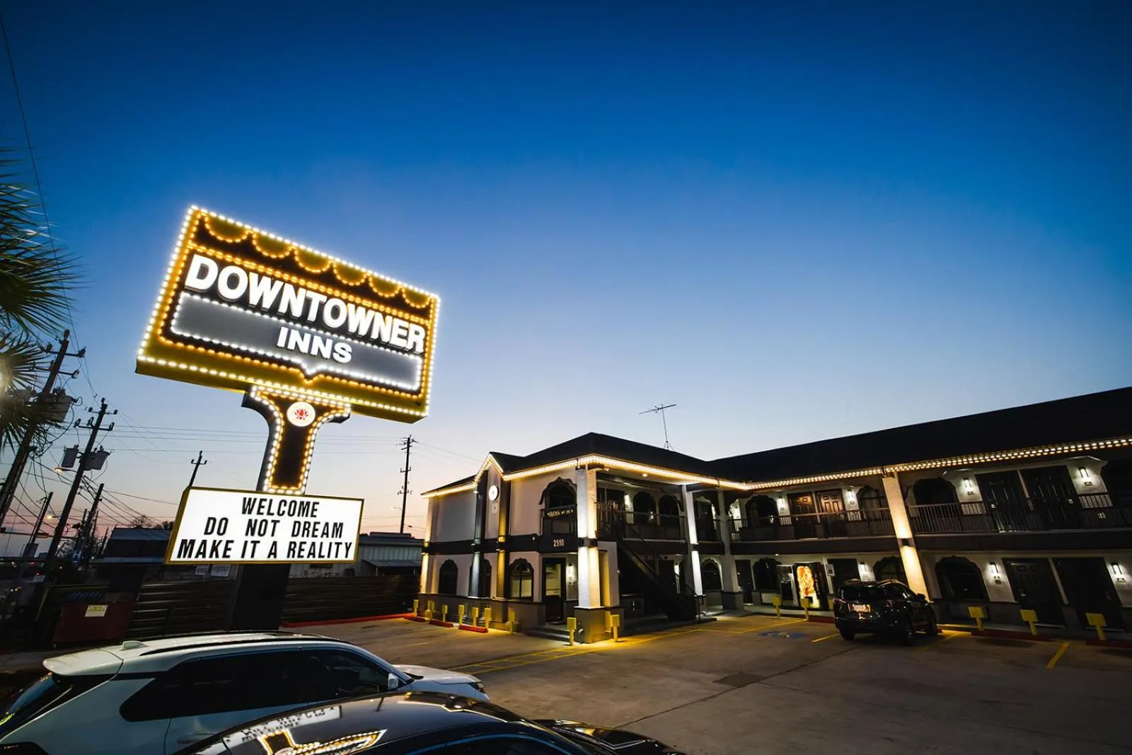 Property building in Downtowner Inns - Houston Downtown & Convention Center