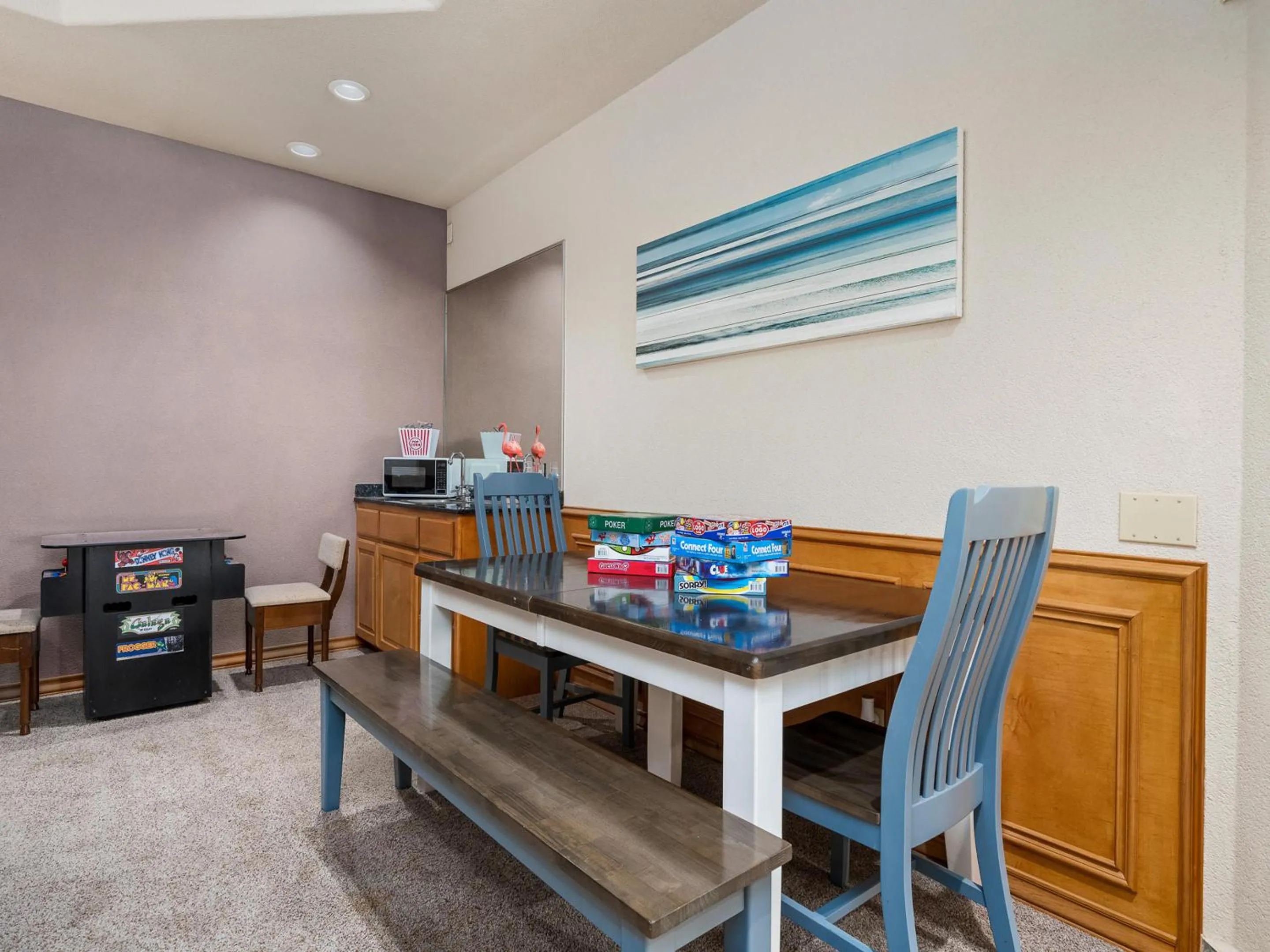 Property building in Rockports Hidden Gem