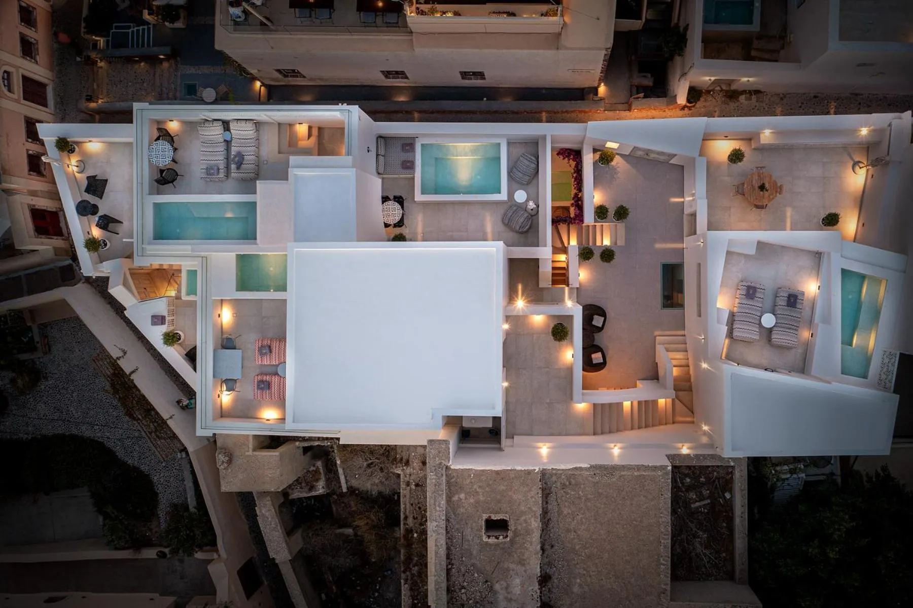 Property building in La Madeleine Oia