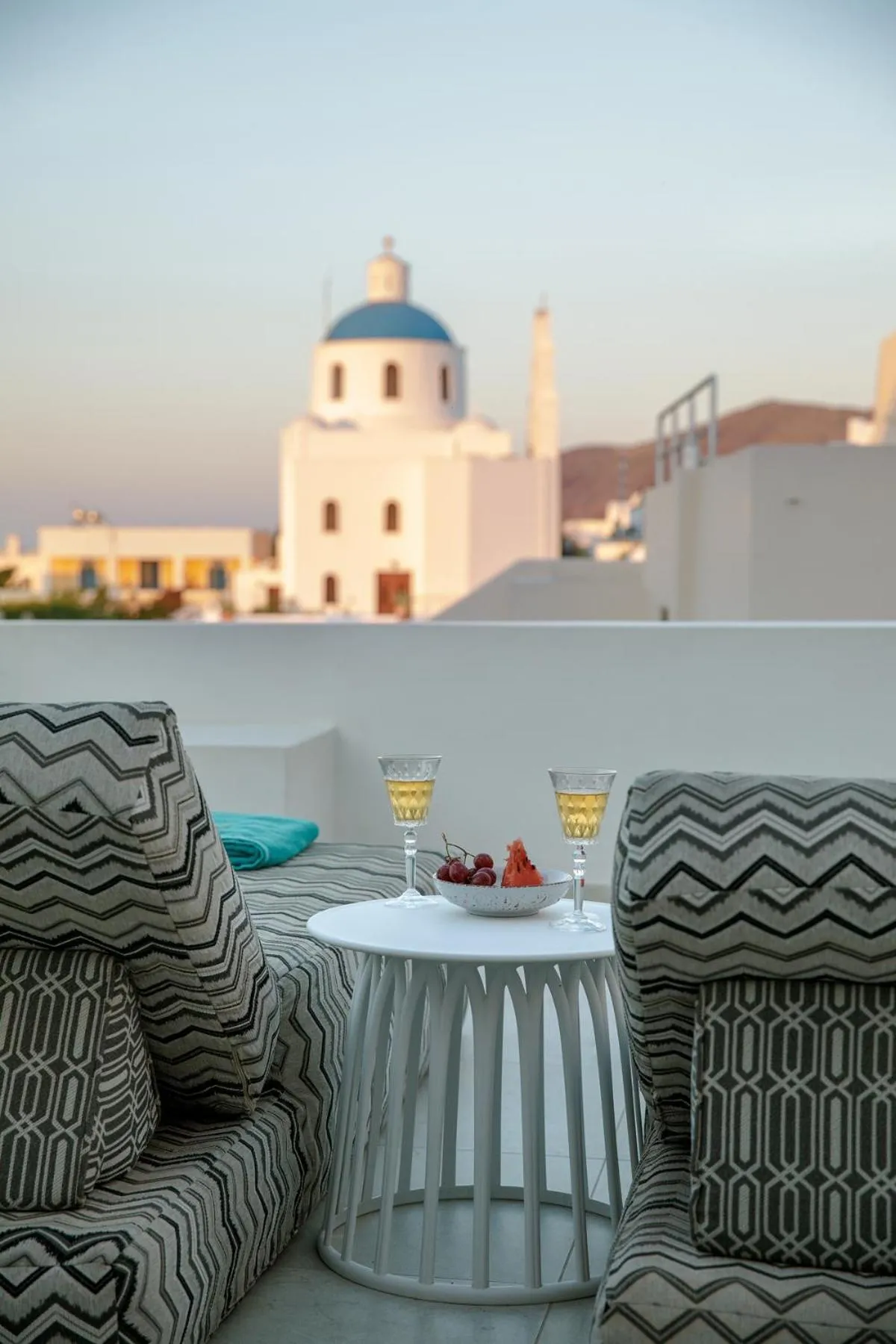 Day in La Madeleine Oia