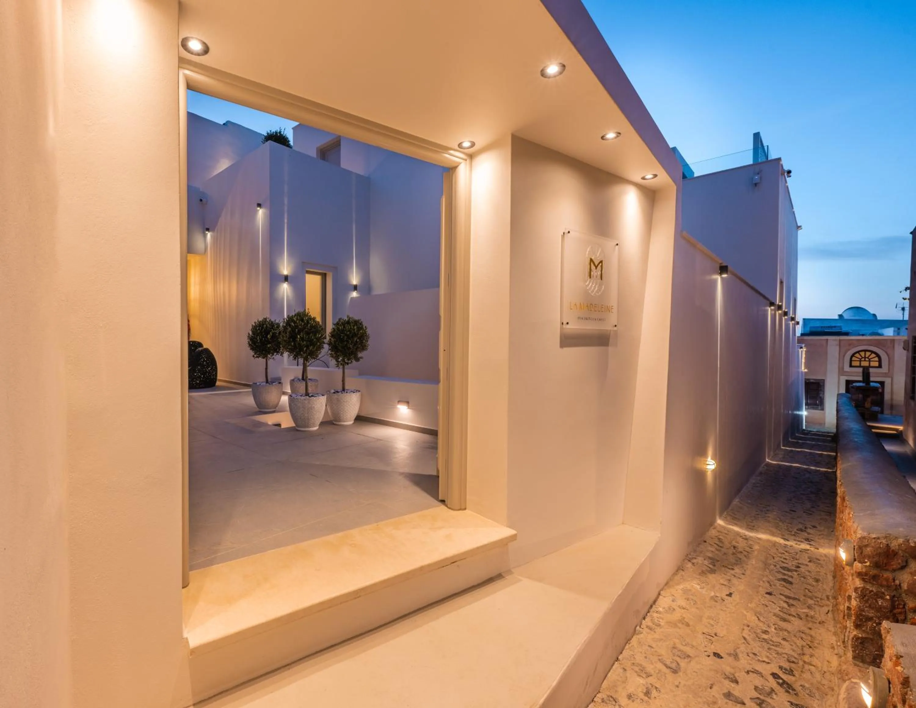 Property building in La Madeleine Oia