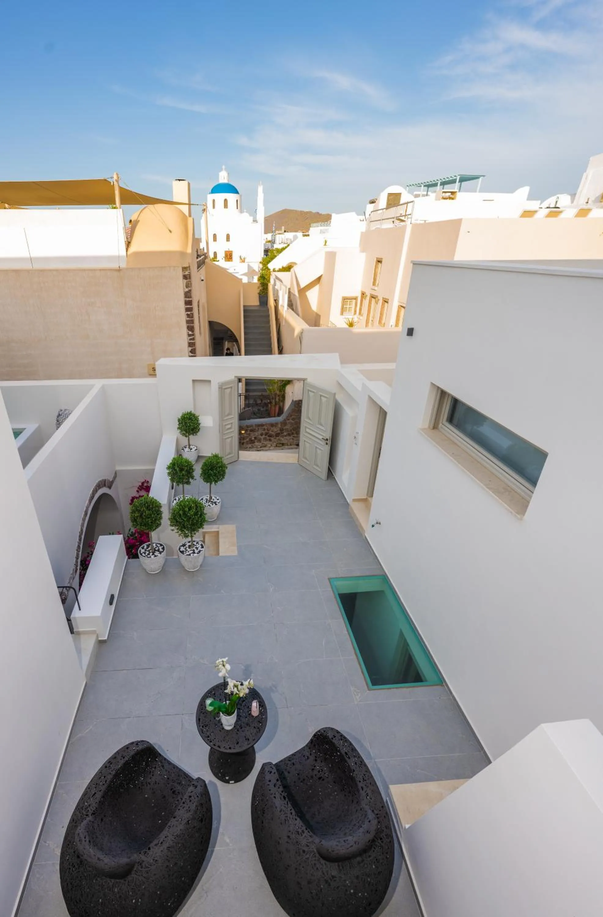 Property building in La Madeleine Oia