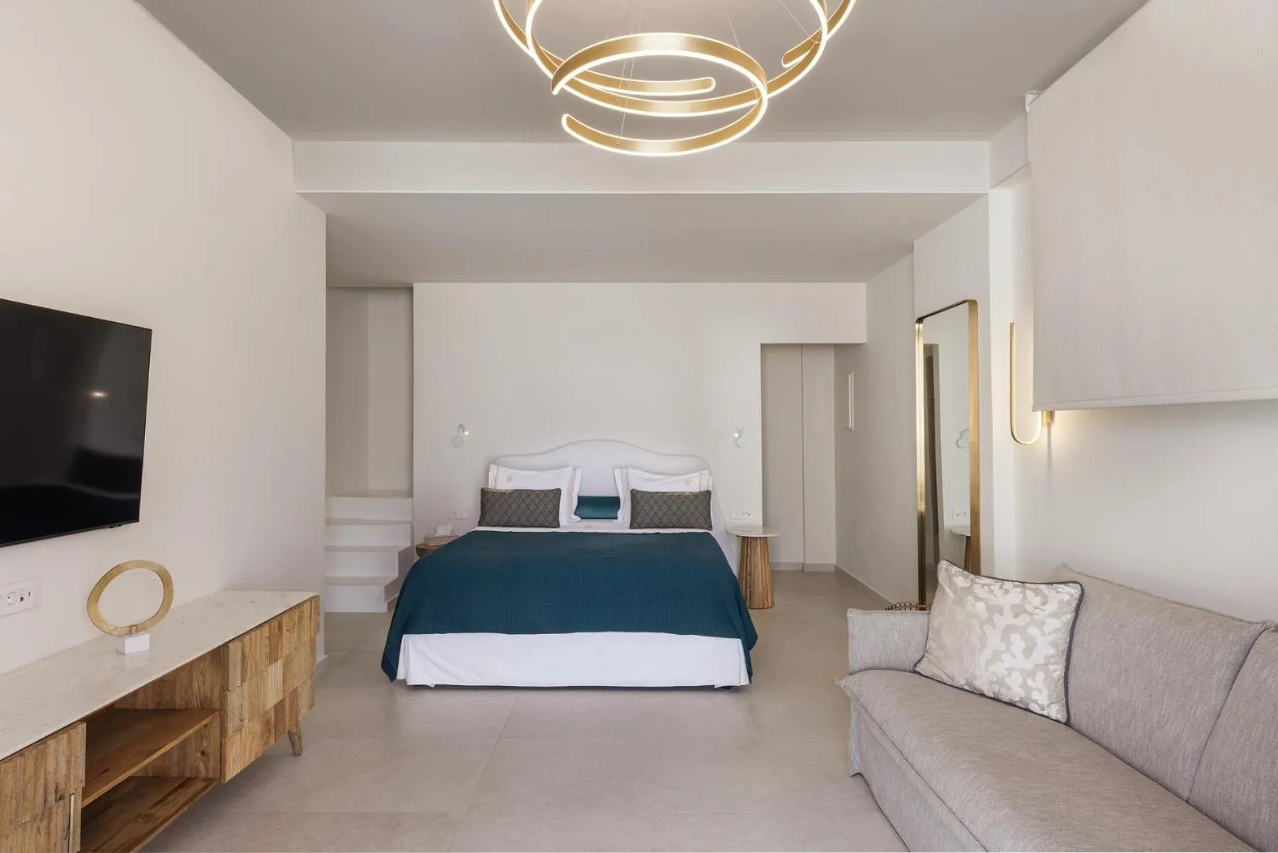 Bed in La Madeleine Oia