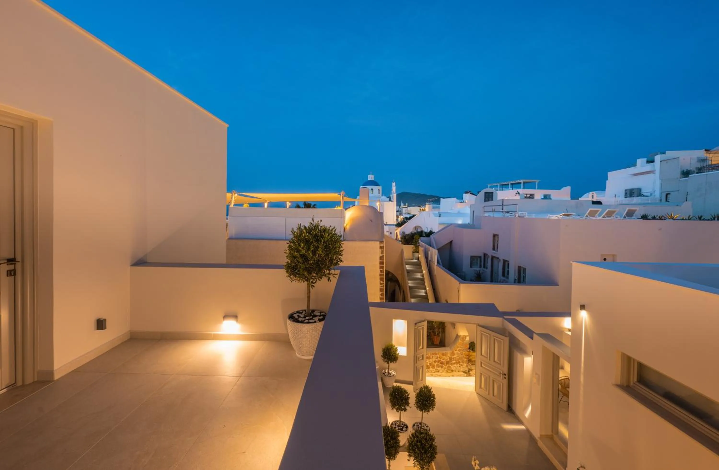 Property building in La Madeleine Oia