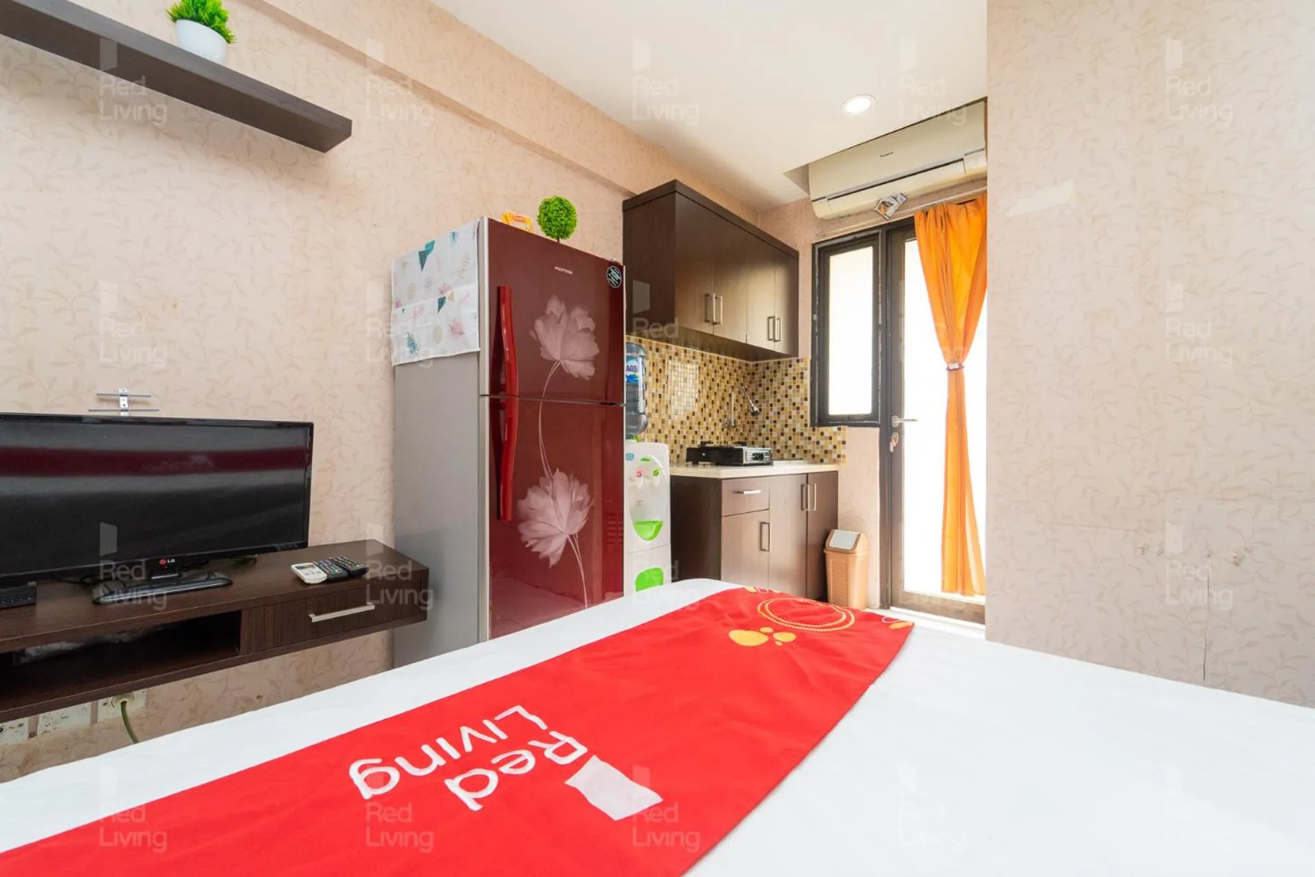 Bedroom, Bed in RedLiving Apartemen Kebagusan City - Nuna Rooms