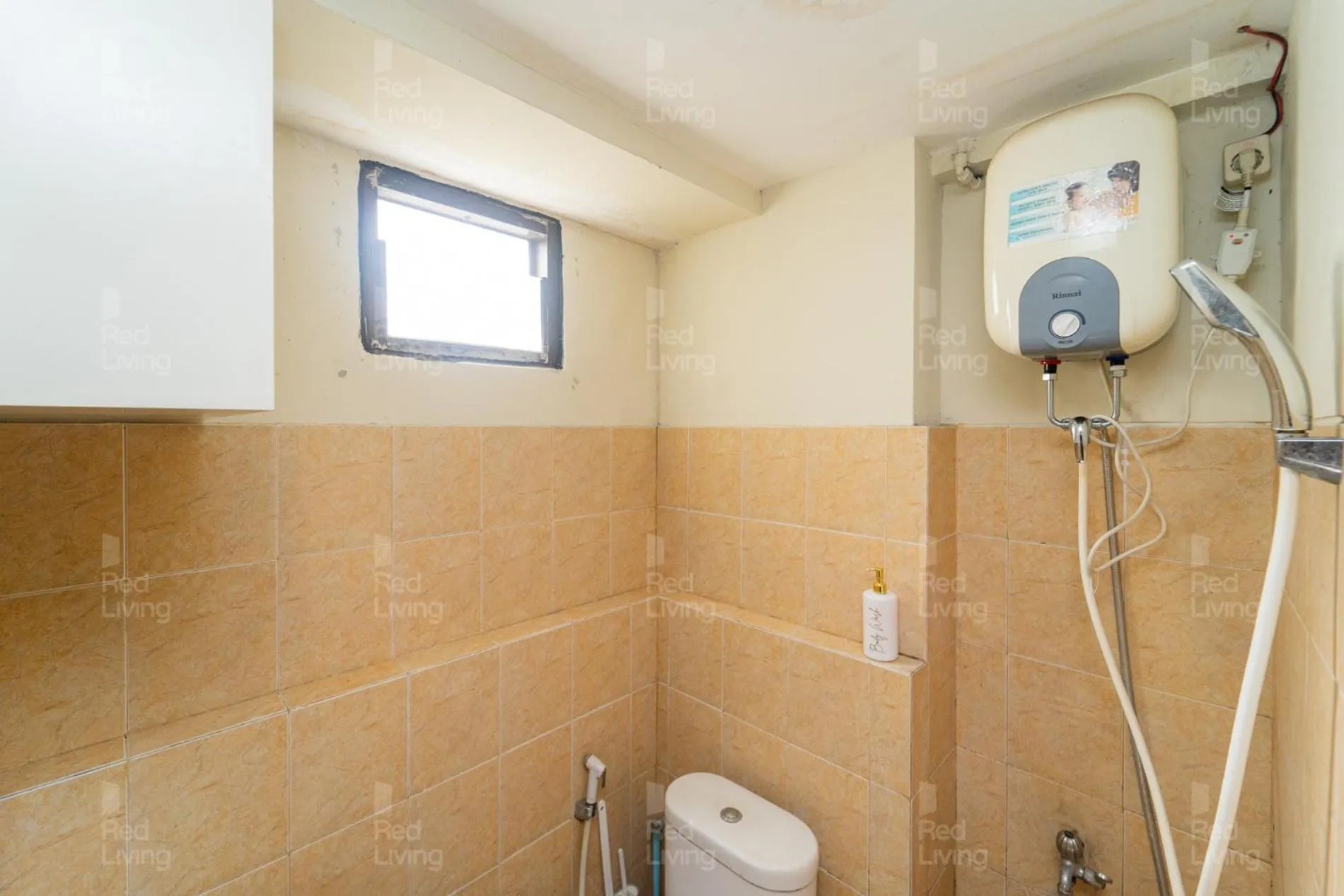 Bathroom in RedLiving Apartemen Kebagusan City - Nuna Rooms
