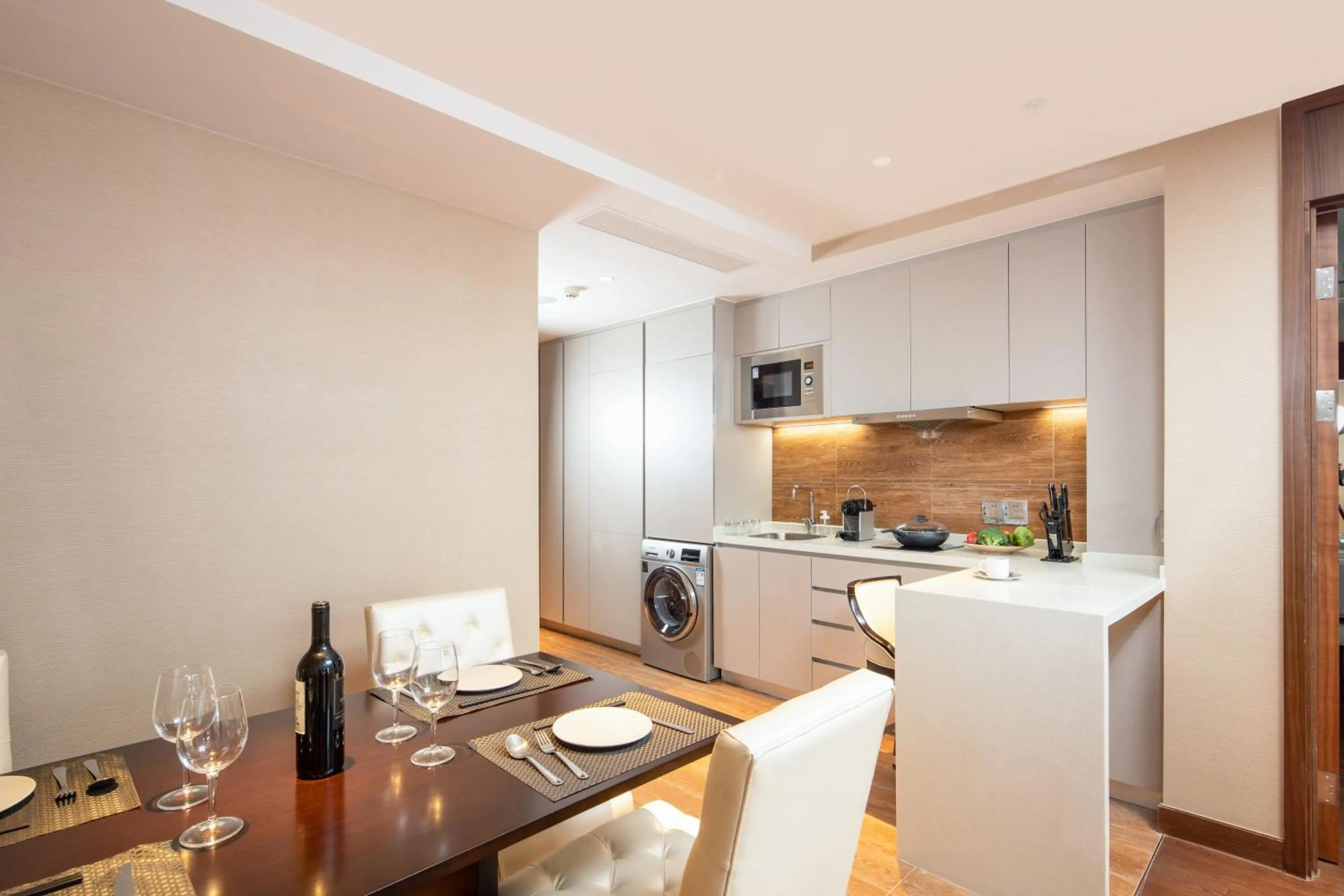 Kitchen or kitchenette in Rocase Boutique Hotel Wuxi