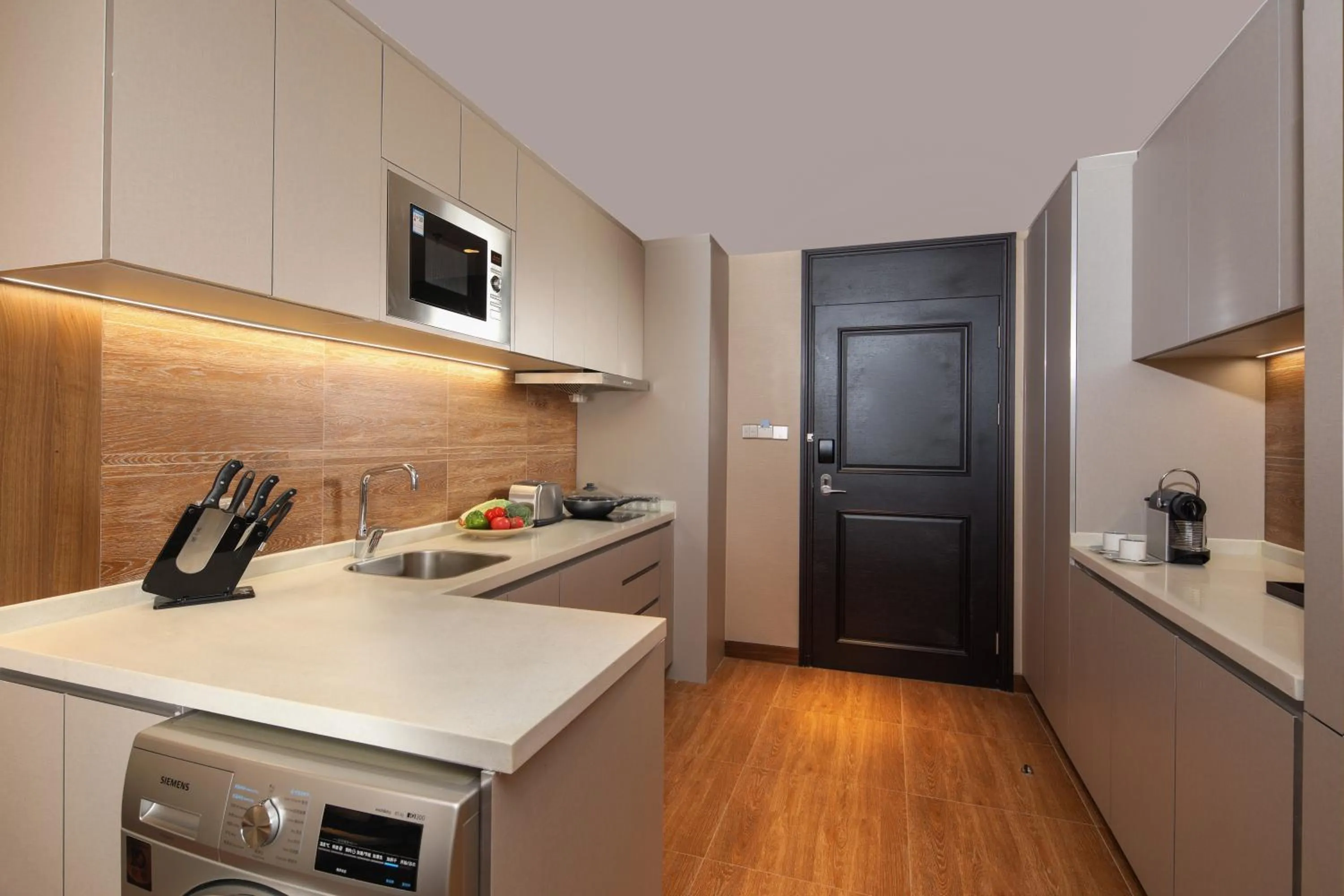 Kitchen or kitchenette in Rocase Boutique Hotel Wuxi