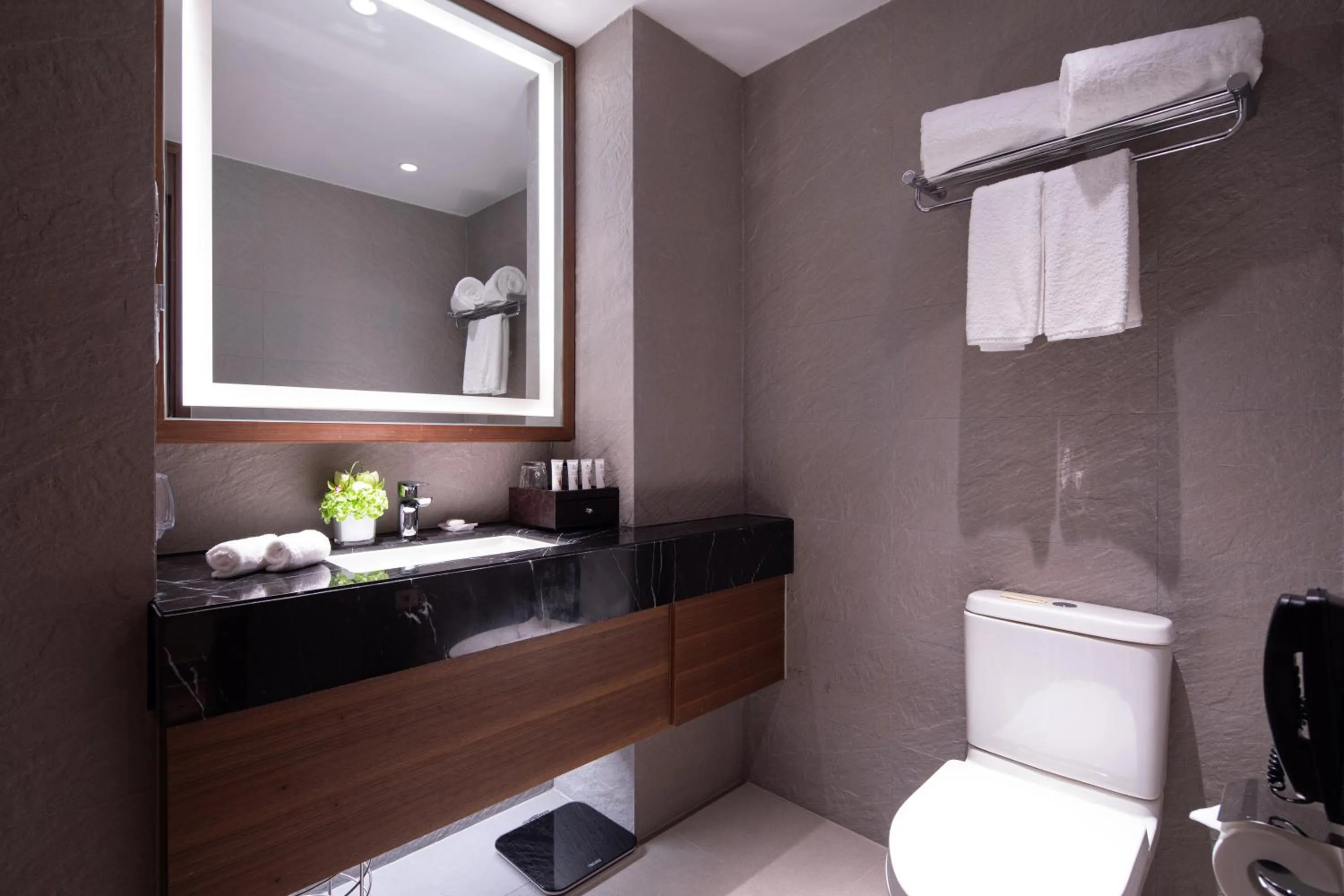 Toilet in Rocase Boutique Hotel Wuxi