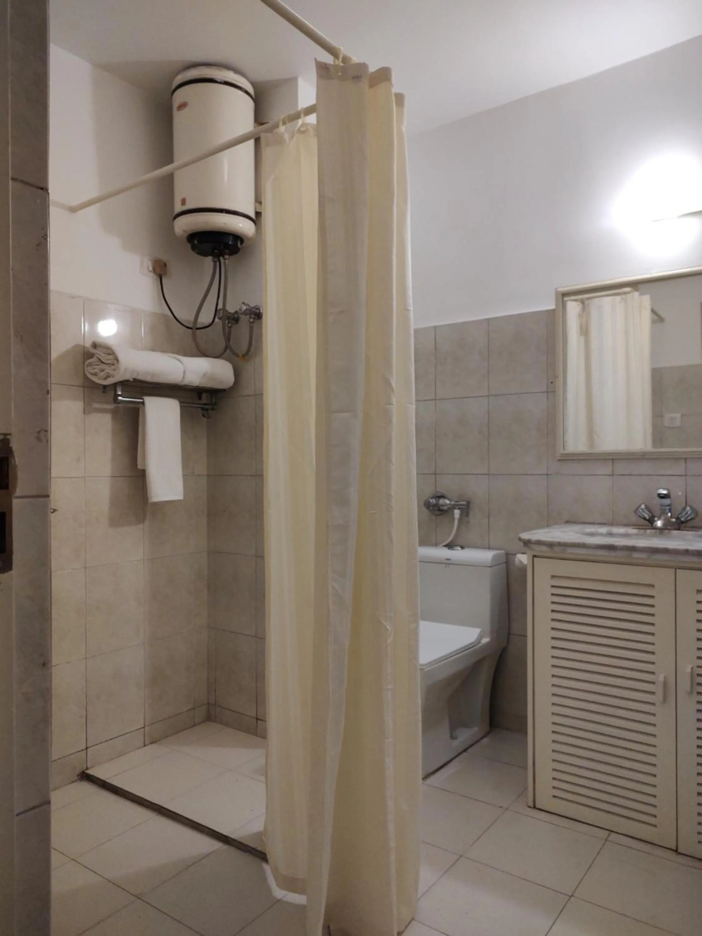 Bathroom in Treenz Lite