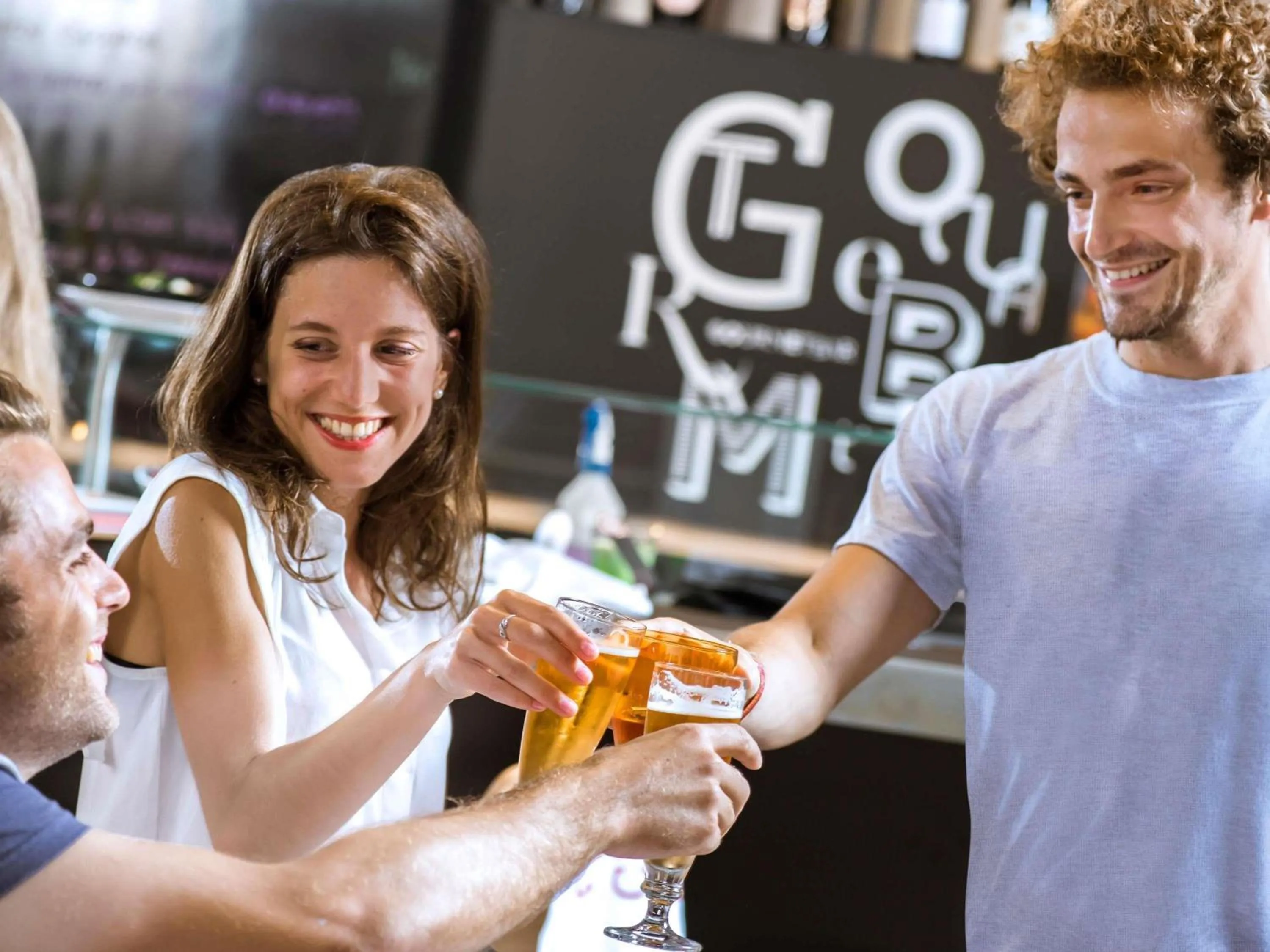 Lounge or bar in Novotel Casablanca City Center