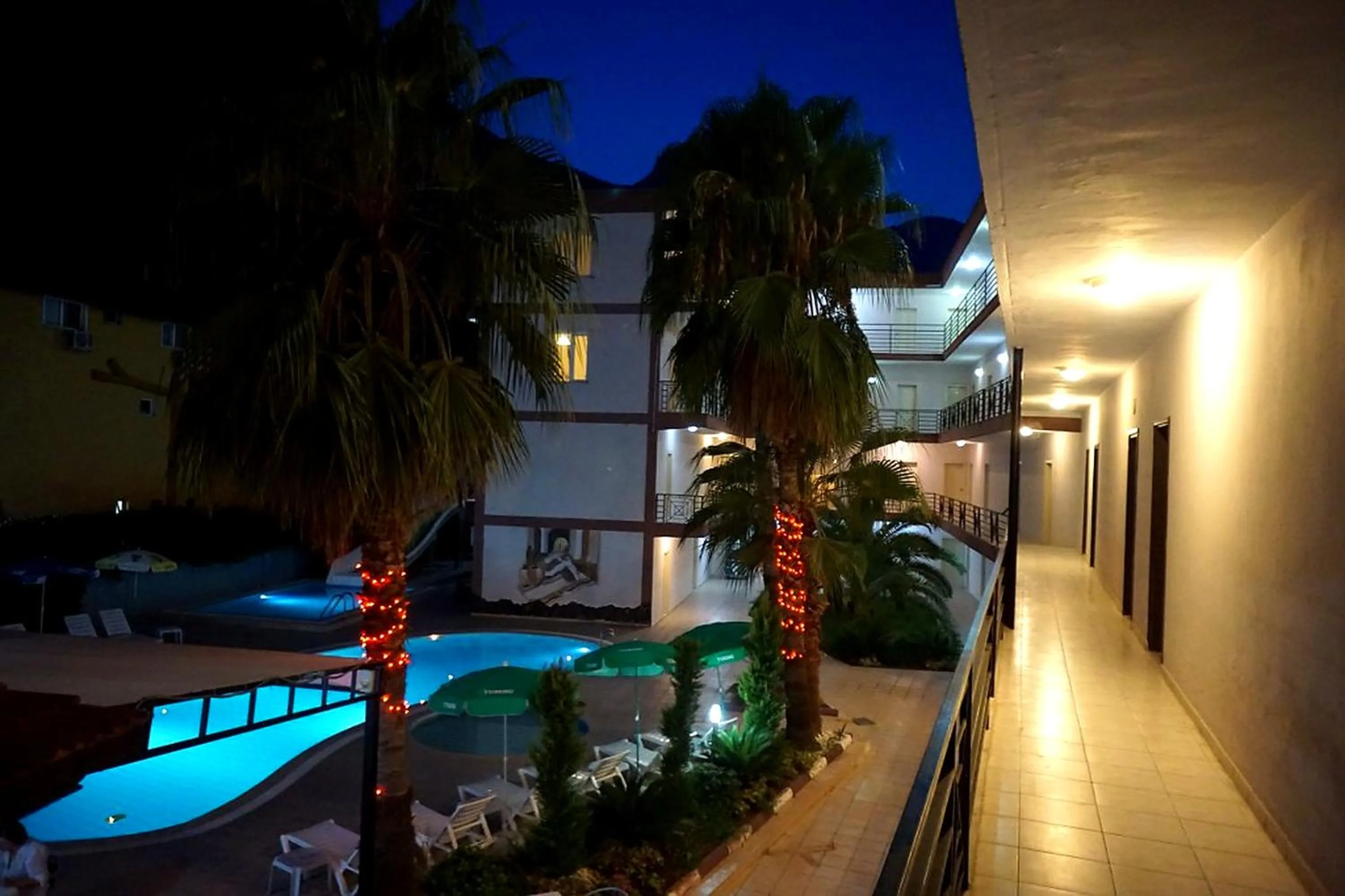 Swimming pool in Aybel İnn Hotel