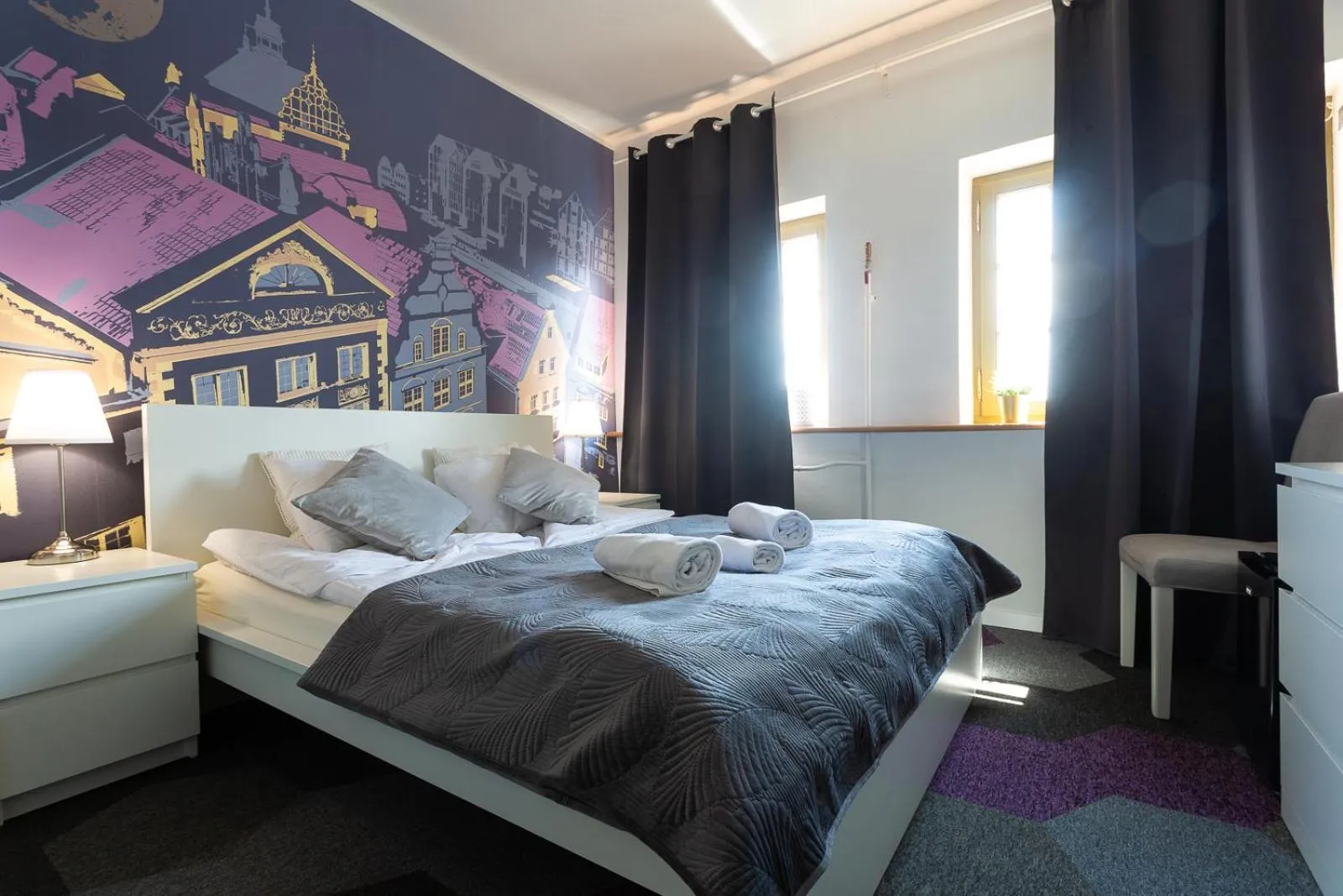 Bed in Moon Apartments Gdańsk