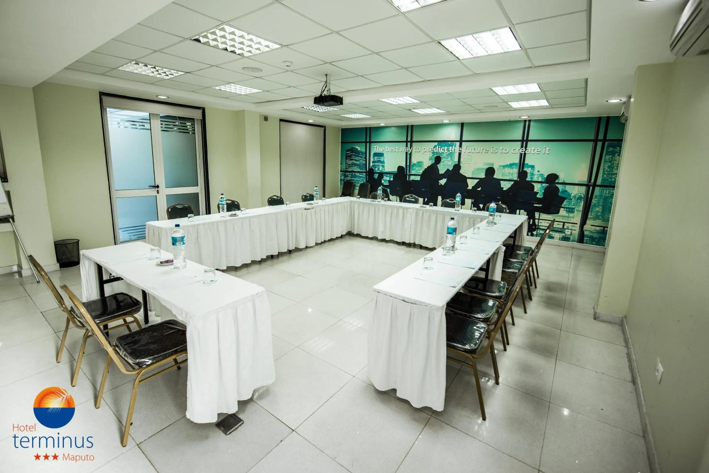 Business facilities in Hotel Terminus Maputo