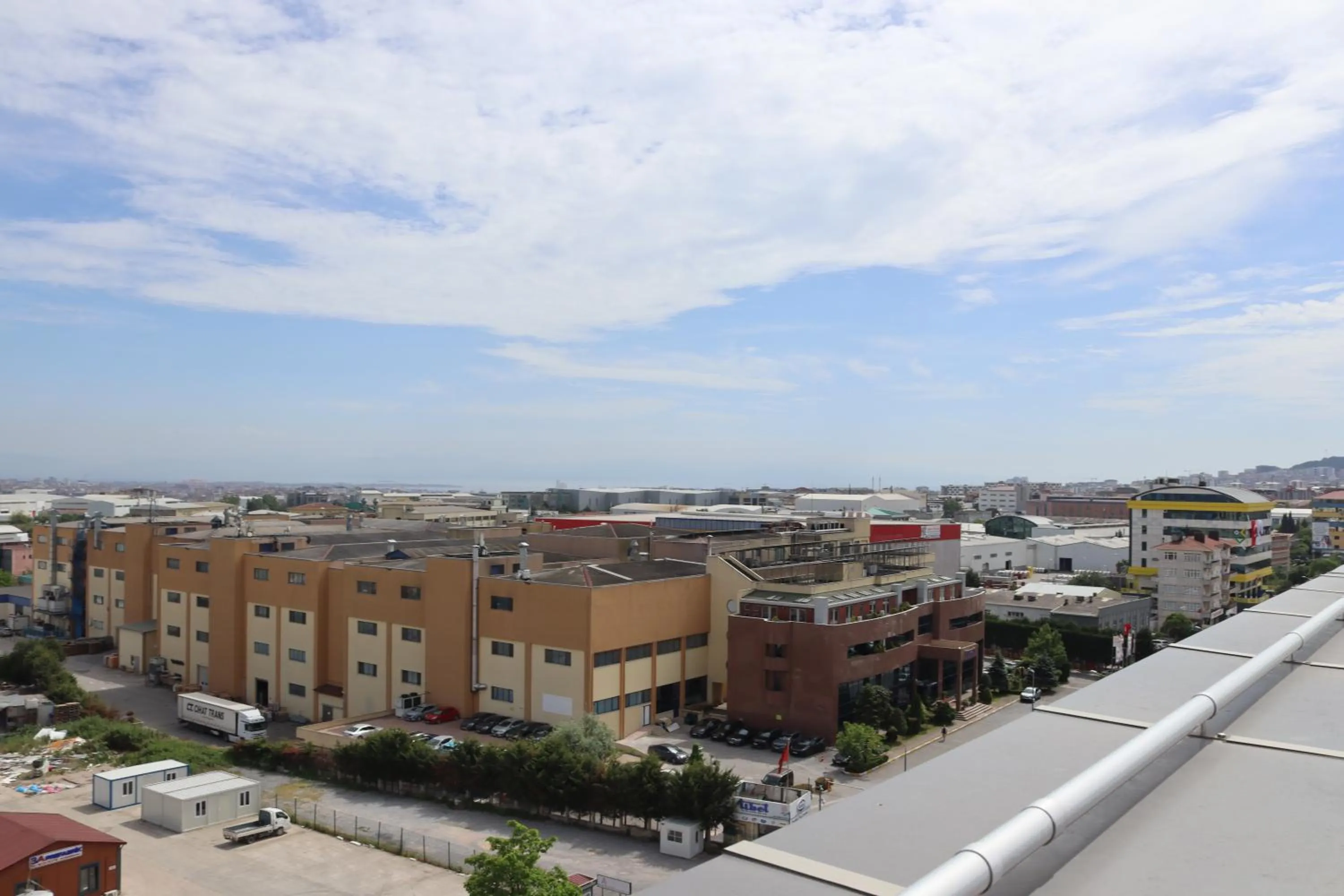 Quiet street view in HOME PLUS Hotel