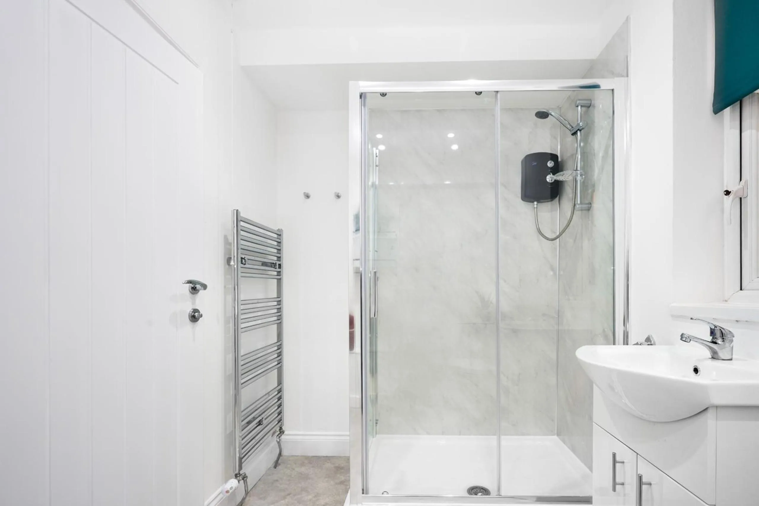 Bathroom in Cowdray Avenue